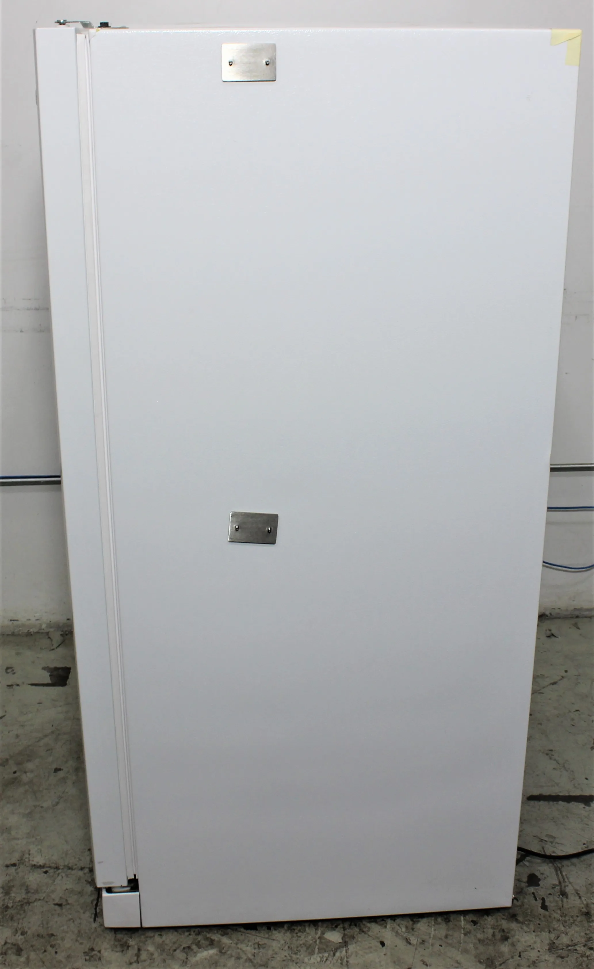 Frigidaire Commercial FFFU14M1QWC Upright Freezer 14.4 cu. ft.