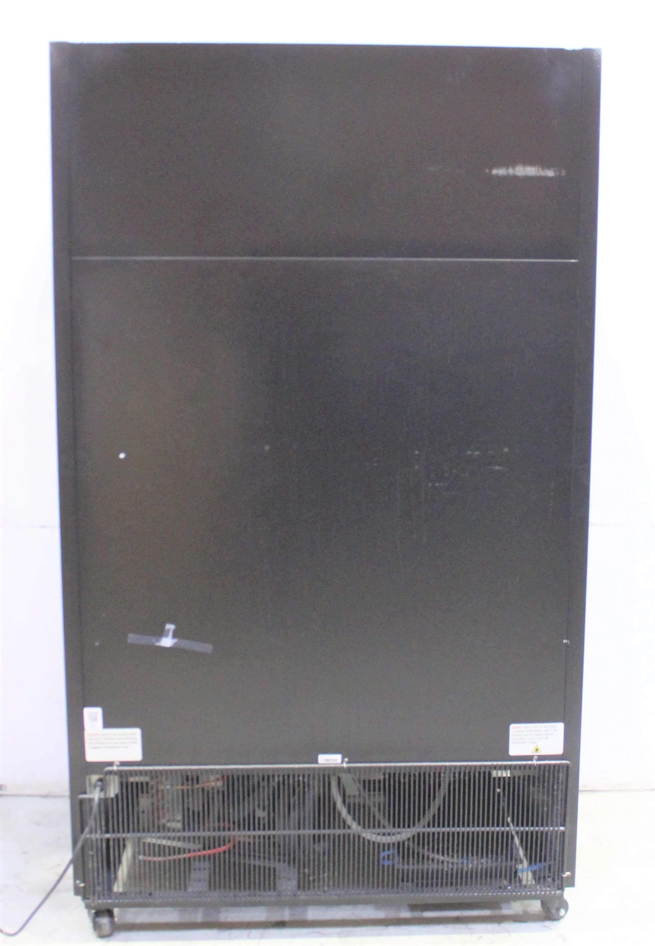 True GDM-43-HC~TSL01 Glass Door Refrigerator - Used