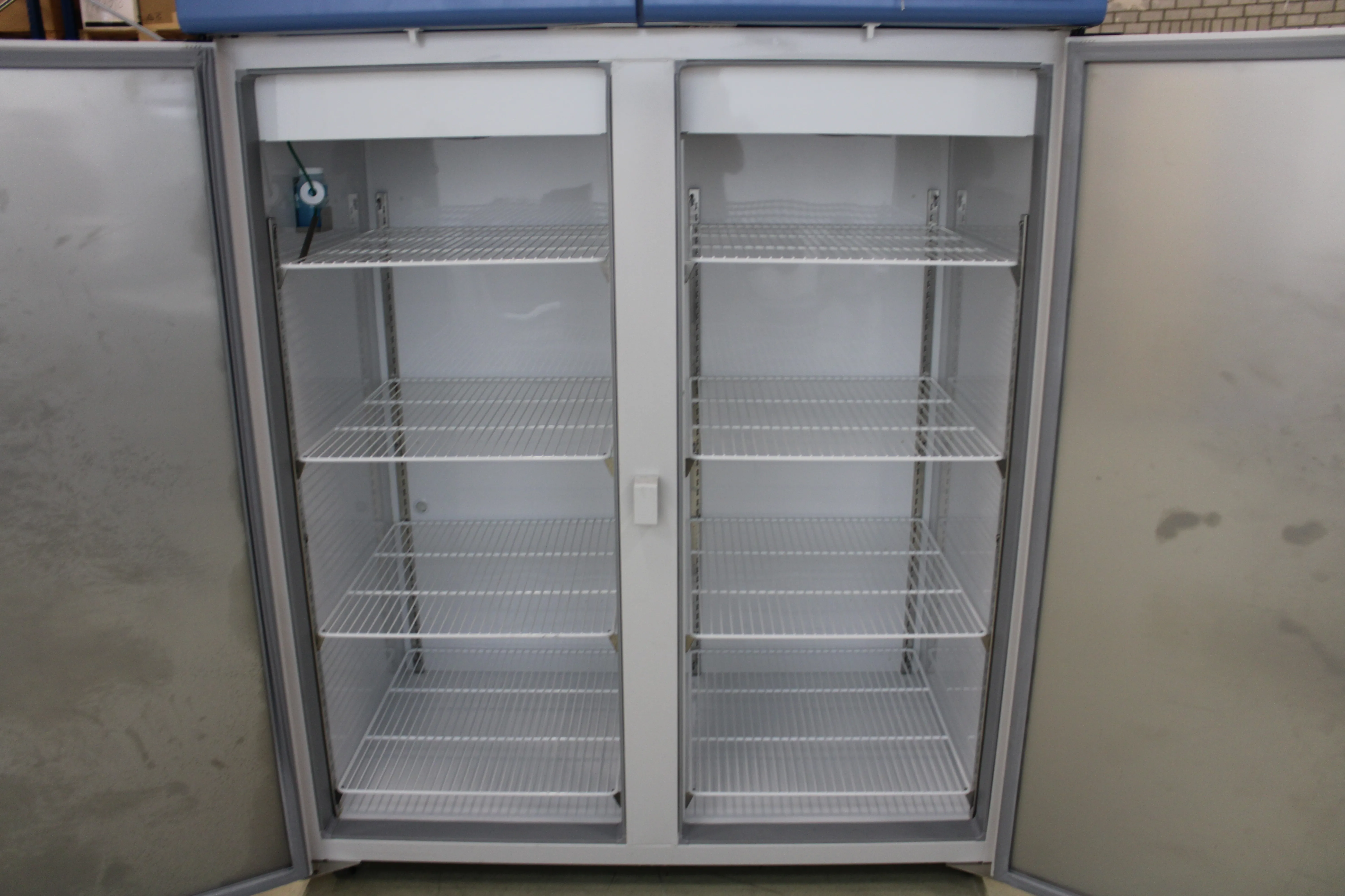 Thermo Scientific Forma FRGL-5004V High-Performance Lab Refrigerator with Solid Doors