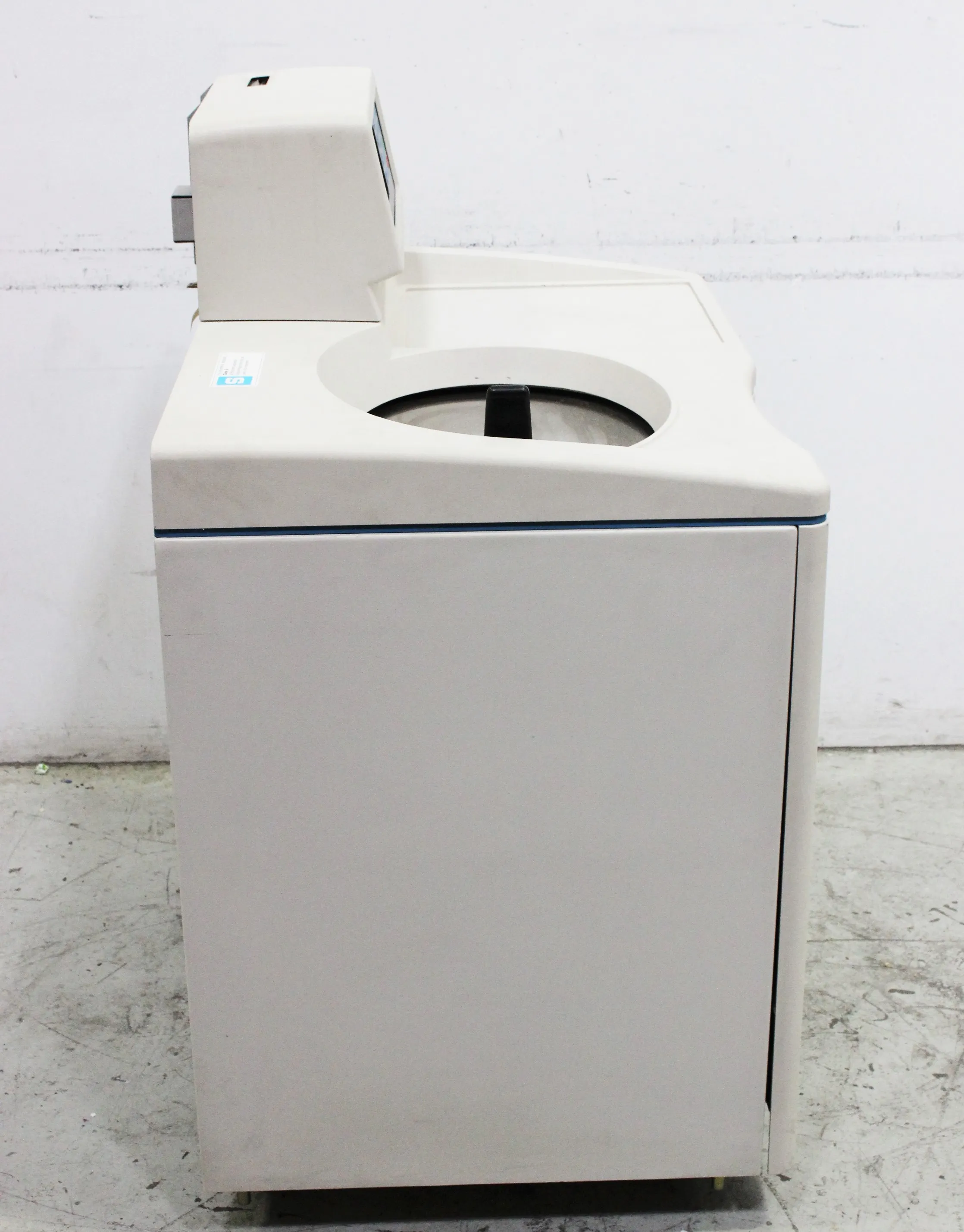 Beckman Optima XL-80K Ultra Centrifuge