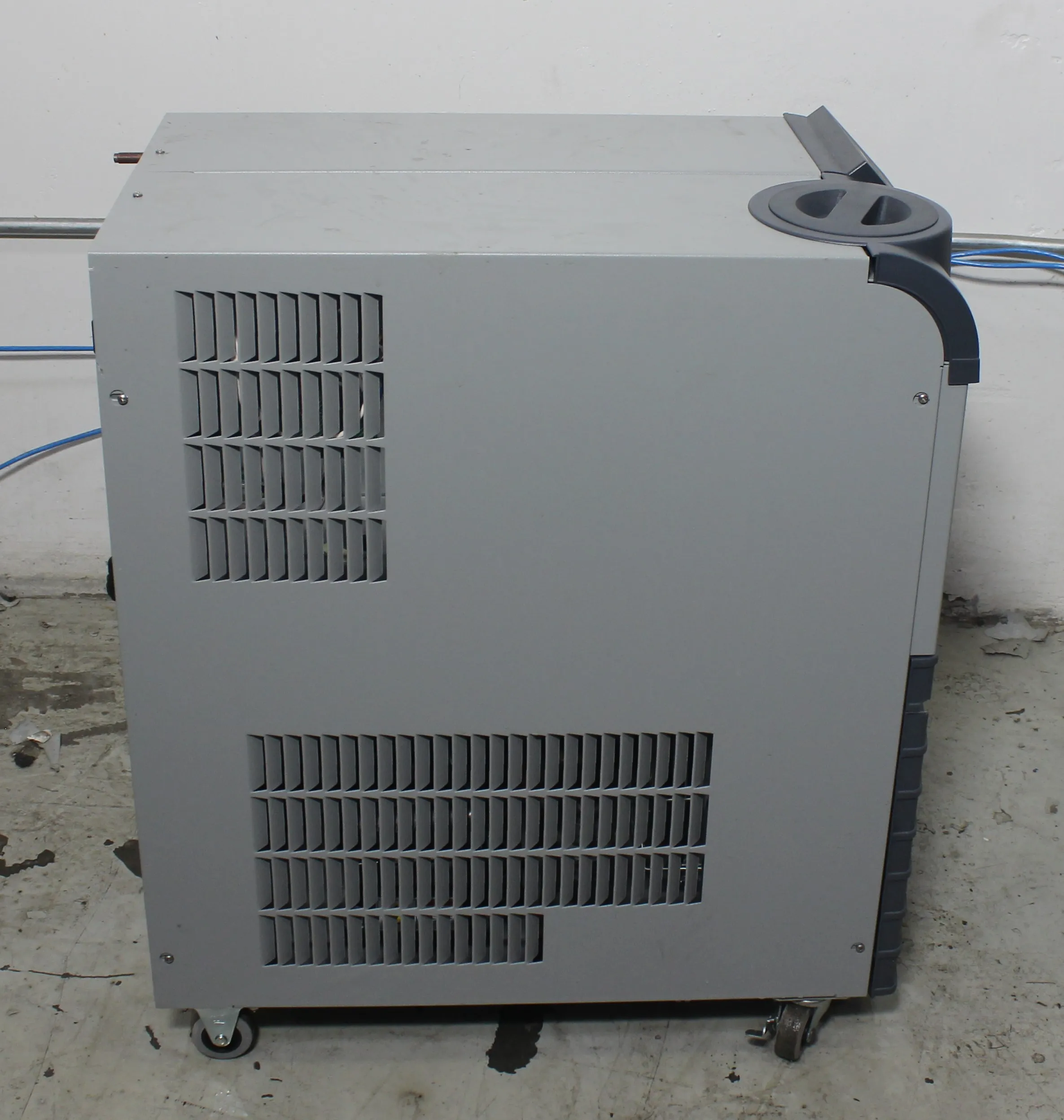 Thermo Scientific ThermoFlex 900 Recirculating Chiller - Neslab