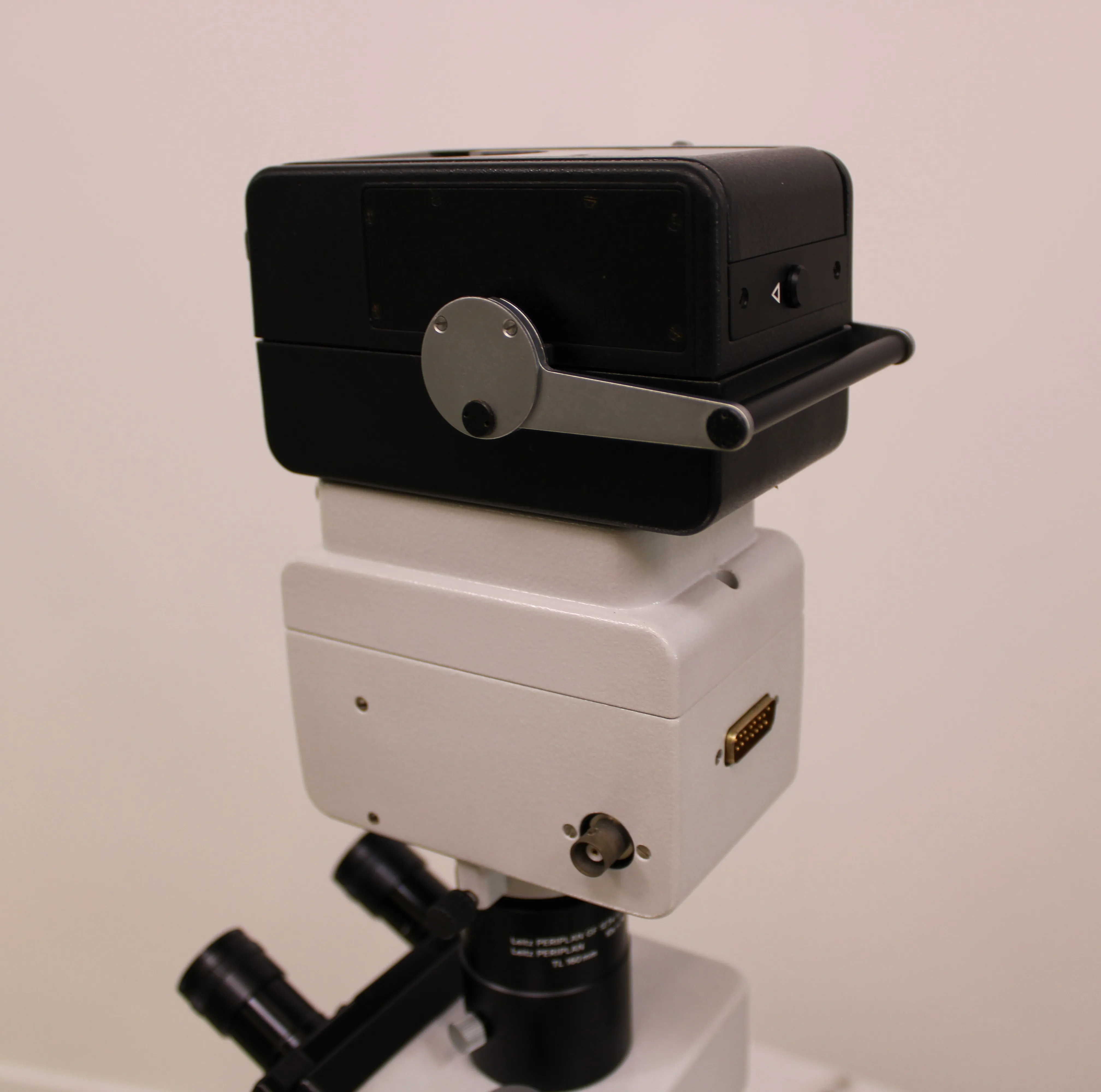 Leitz Dialux 20 Microscope with WILD MPS 51 S SPOT Camera