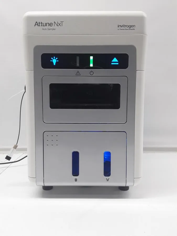 Invitrogen A25529R Auto Sampler for HPLC / FPLC / GC / CE