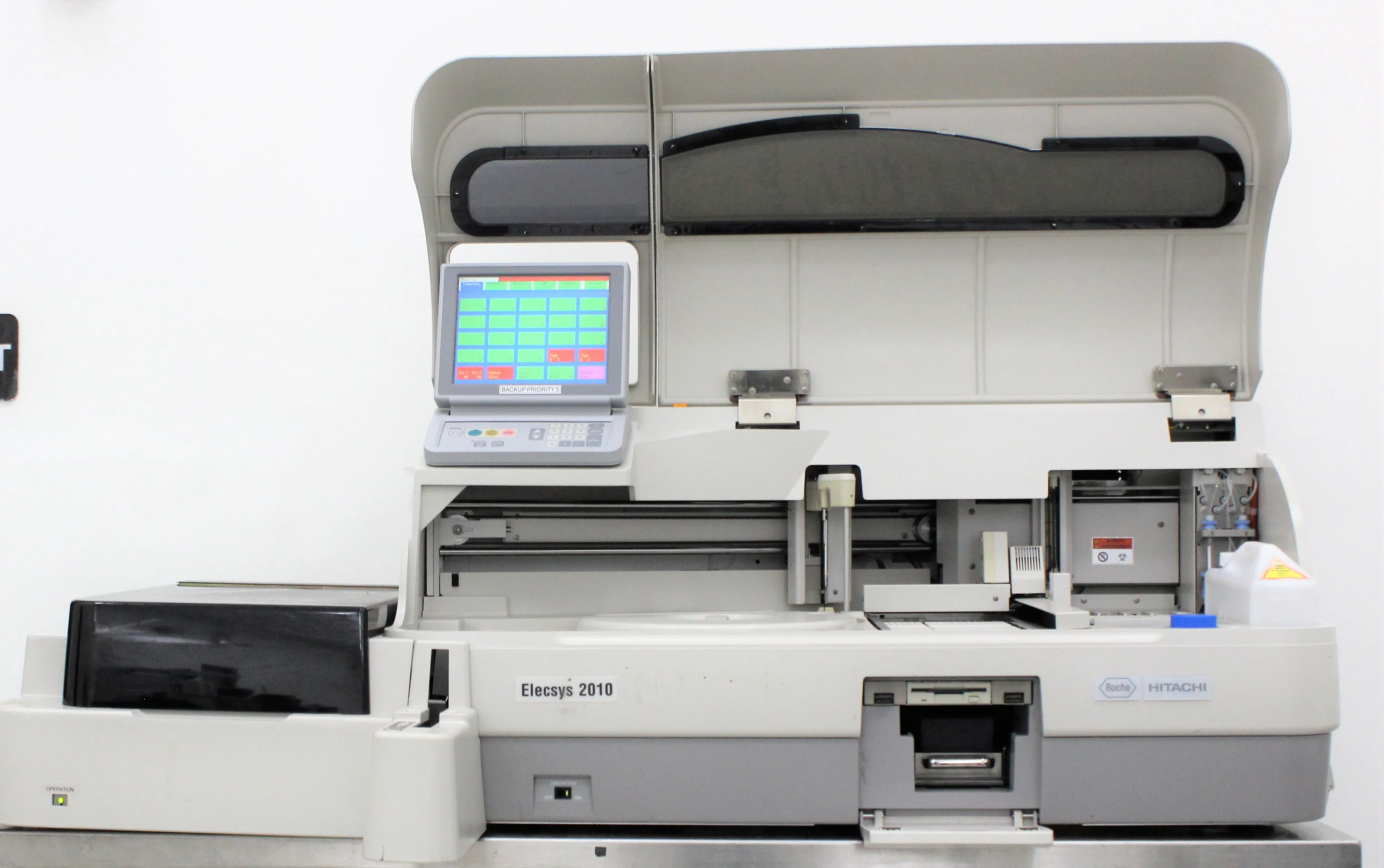 Roche Elecsys 2010 Immunoassay Analyzer