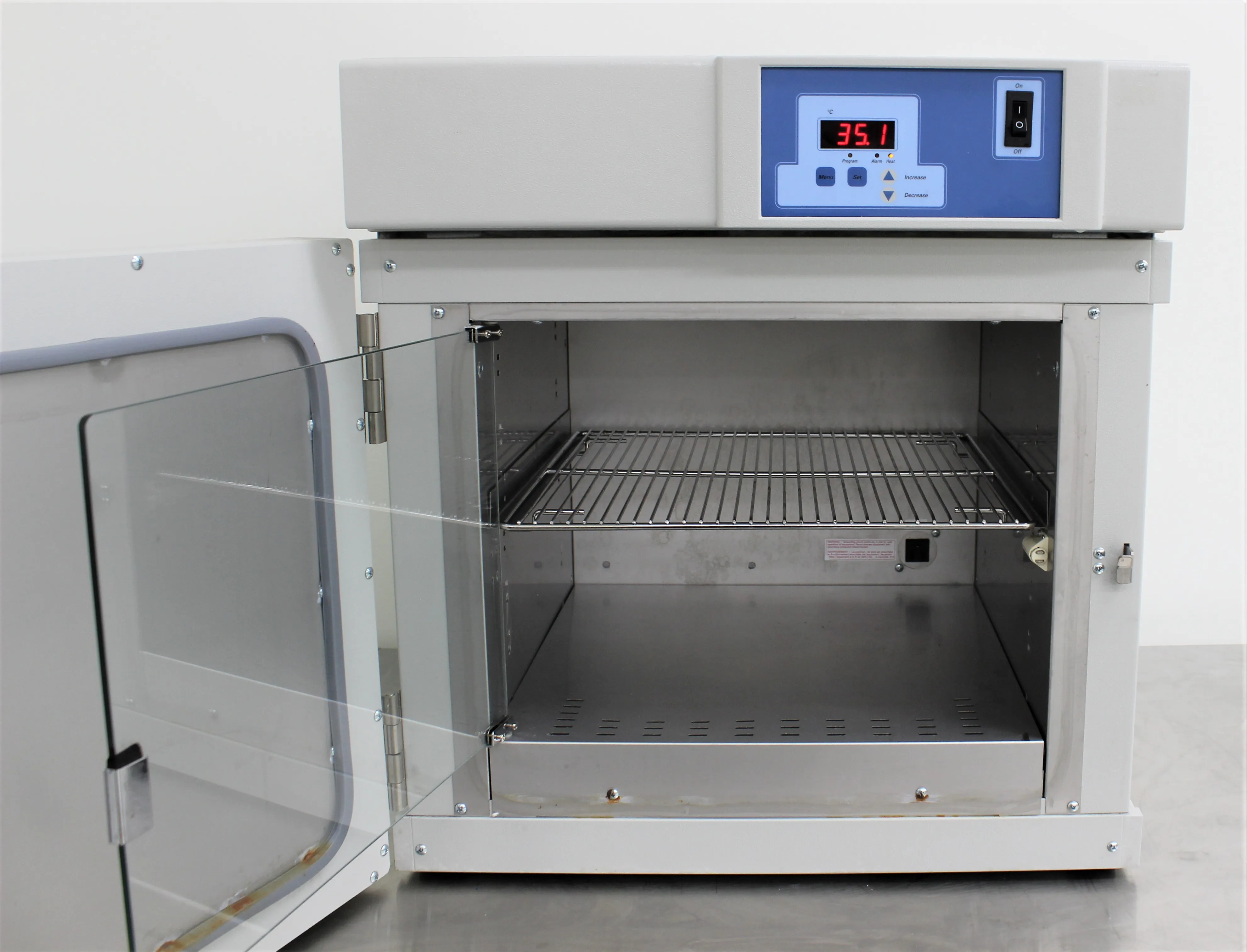 Thermo Scientific I600D Incubator