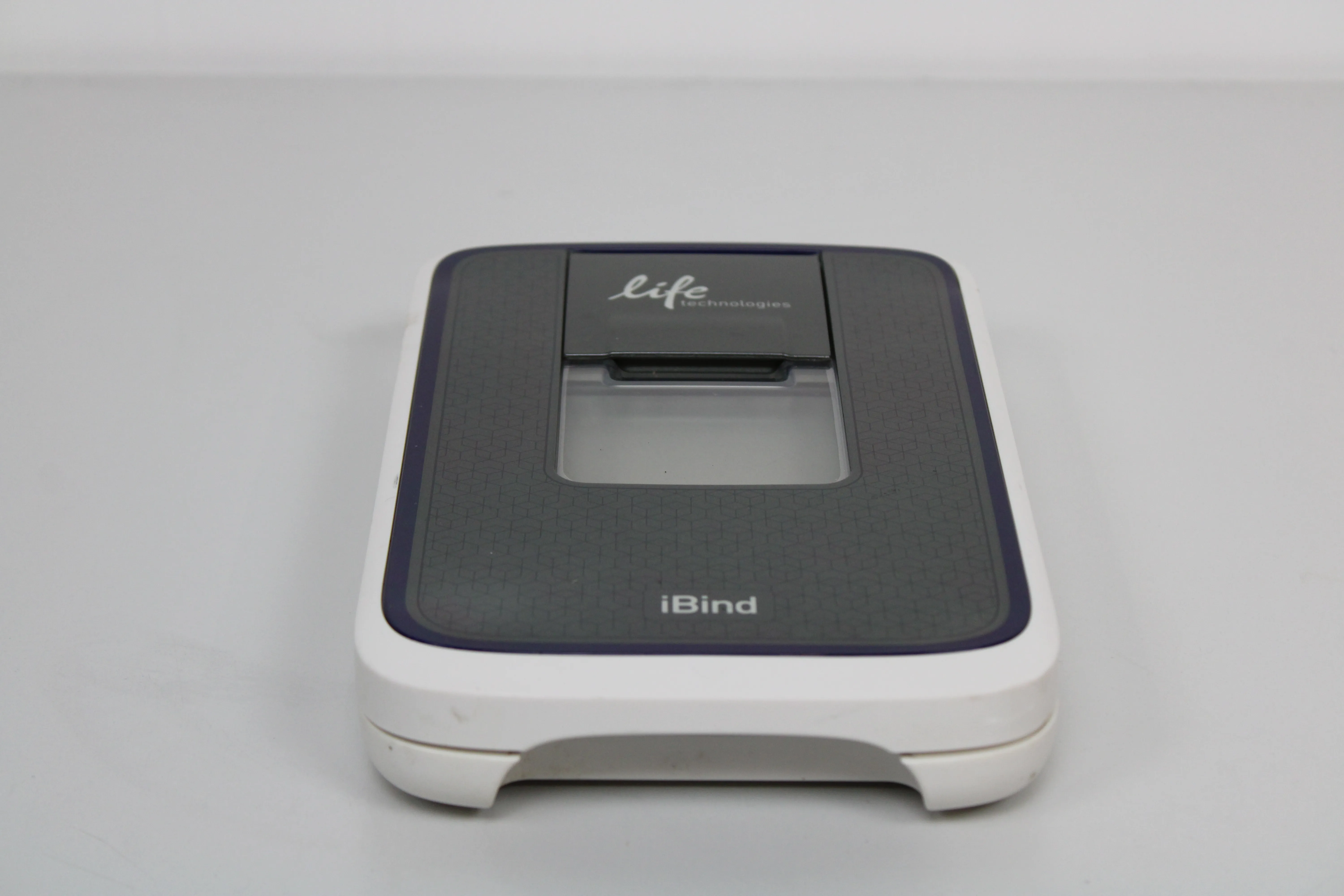 Used Life Technologies iBind Western Device SLF1000 - Laboratory Western-processing Device