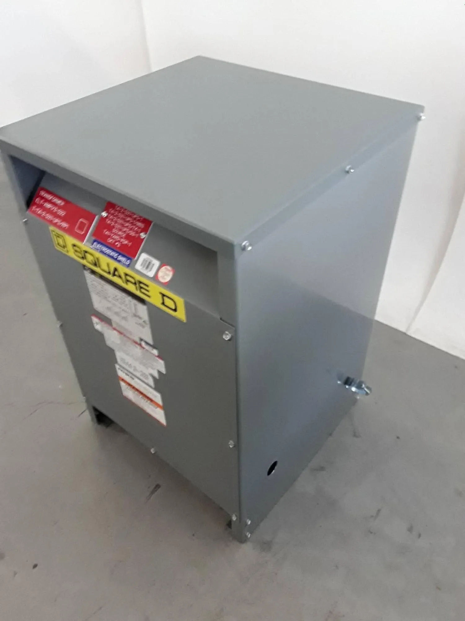 Square D Three Phase Ventilated Energy Efficient K4 Rated Transformer