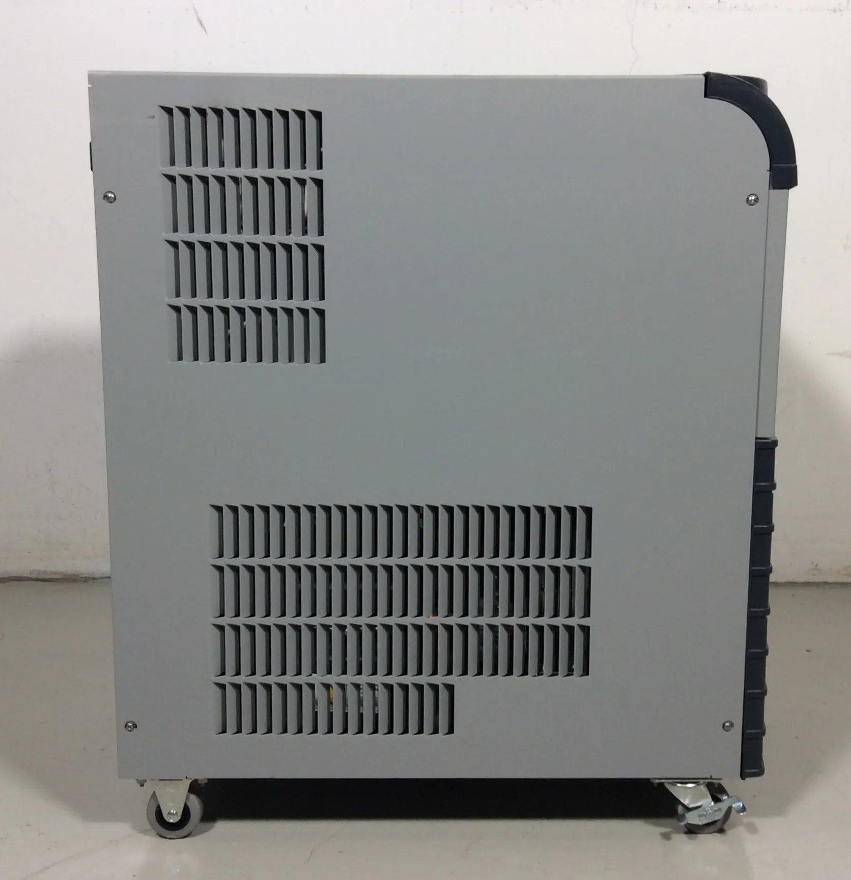 Thermo Fisher Neslab ThermoFlex900 Recirculating Chiller