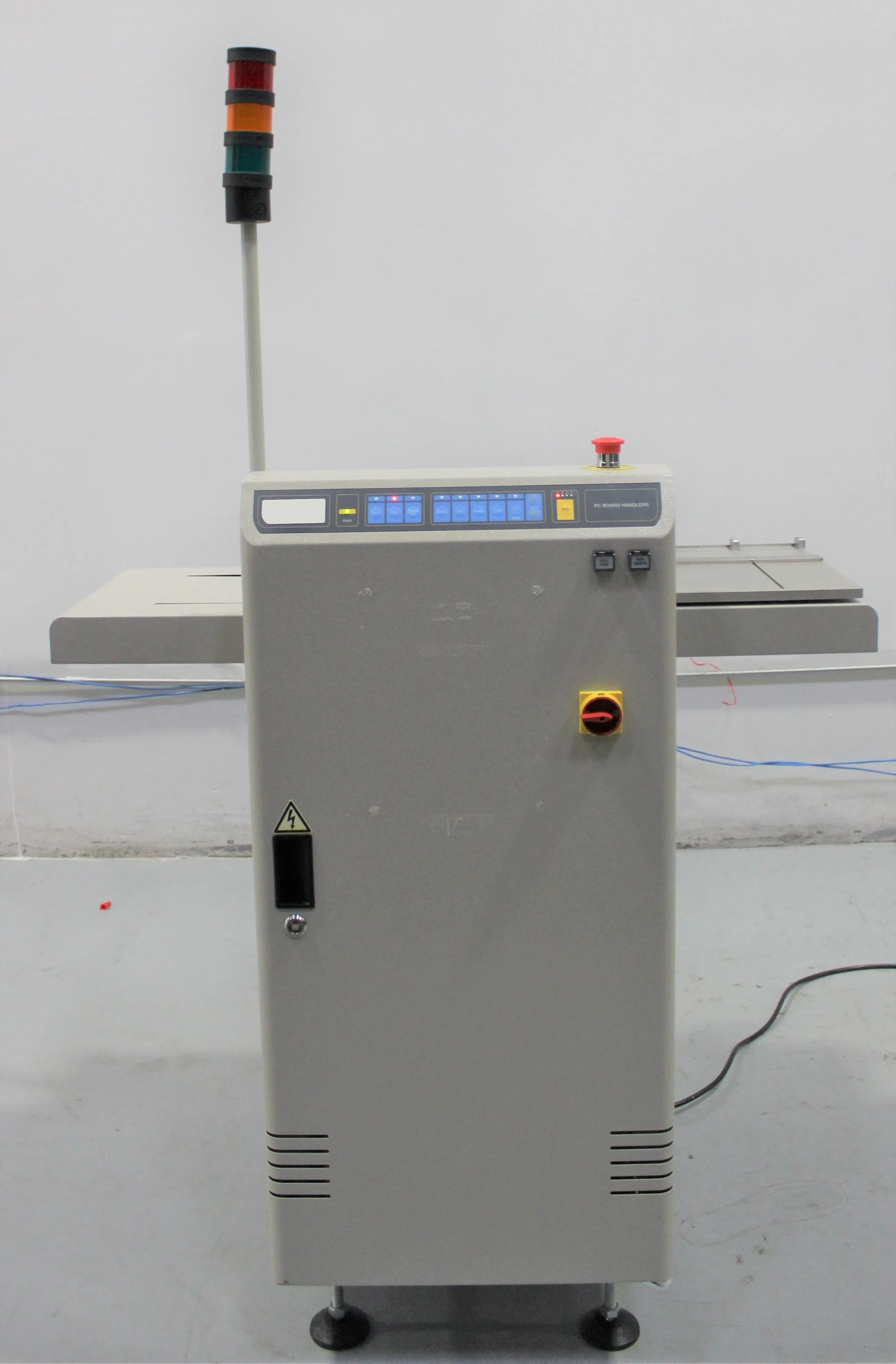 Nutek NTM4411UM Laboratory Unloading Unit