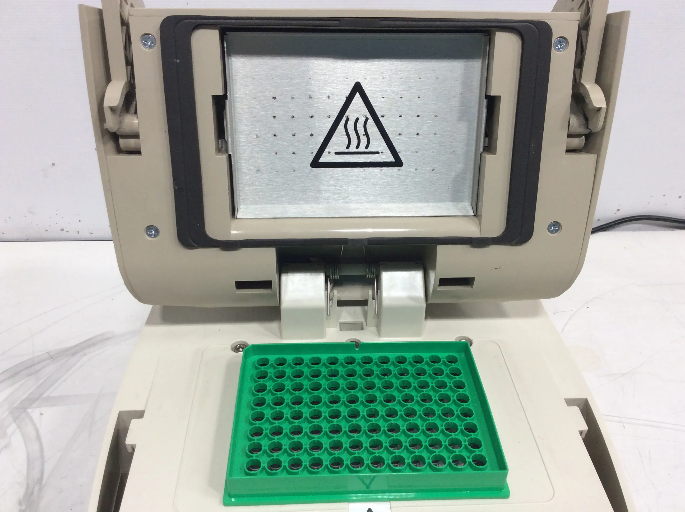 Barnstead Lab-Line Titer Plate Shaker 4625 For 96-Well Plates