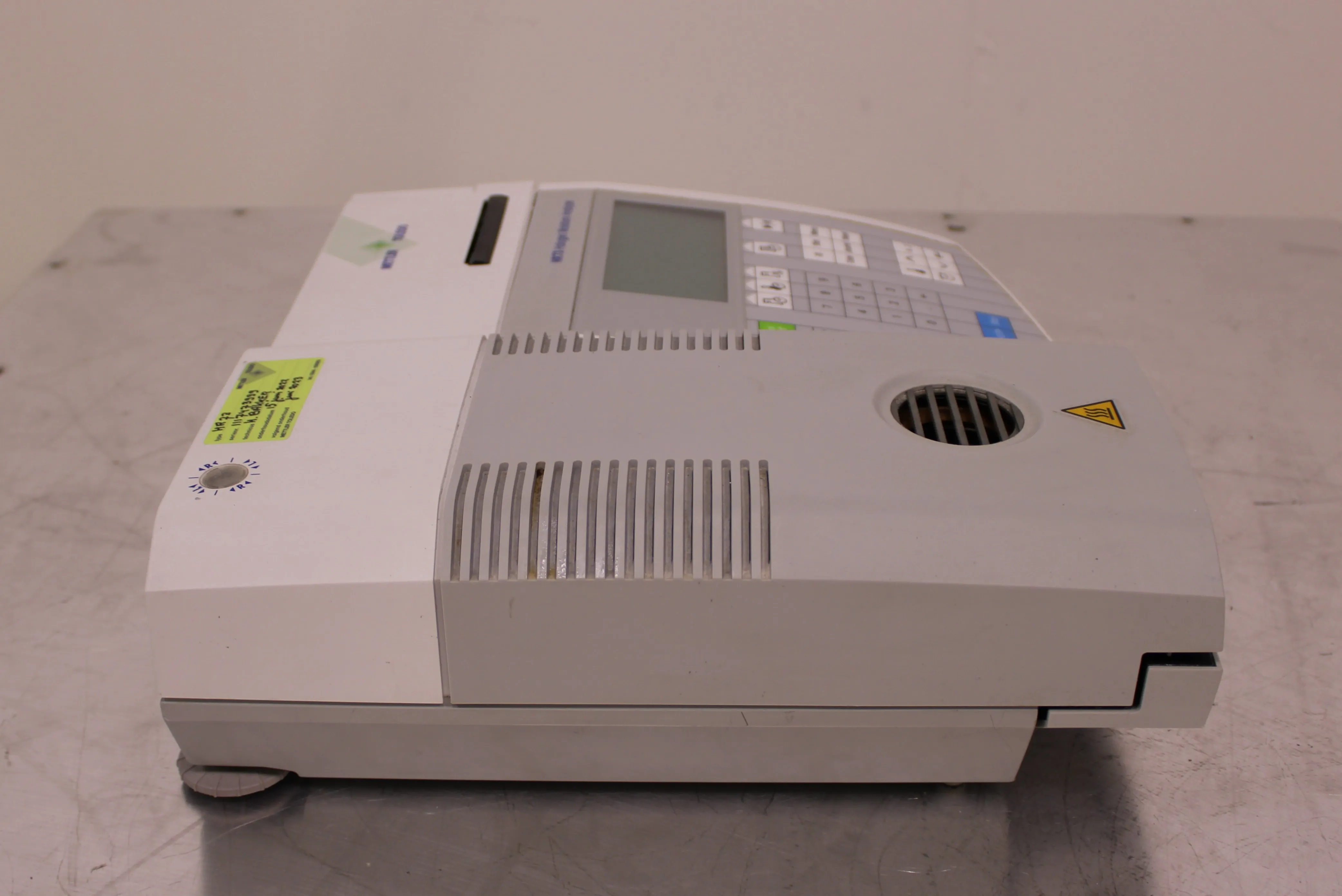 Mettler Toledo HR73 Halogen Moisture Analyzer