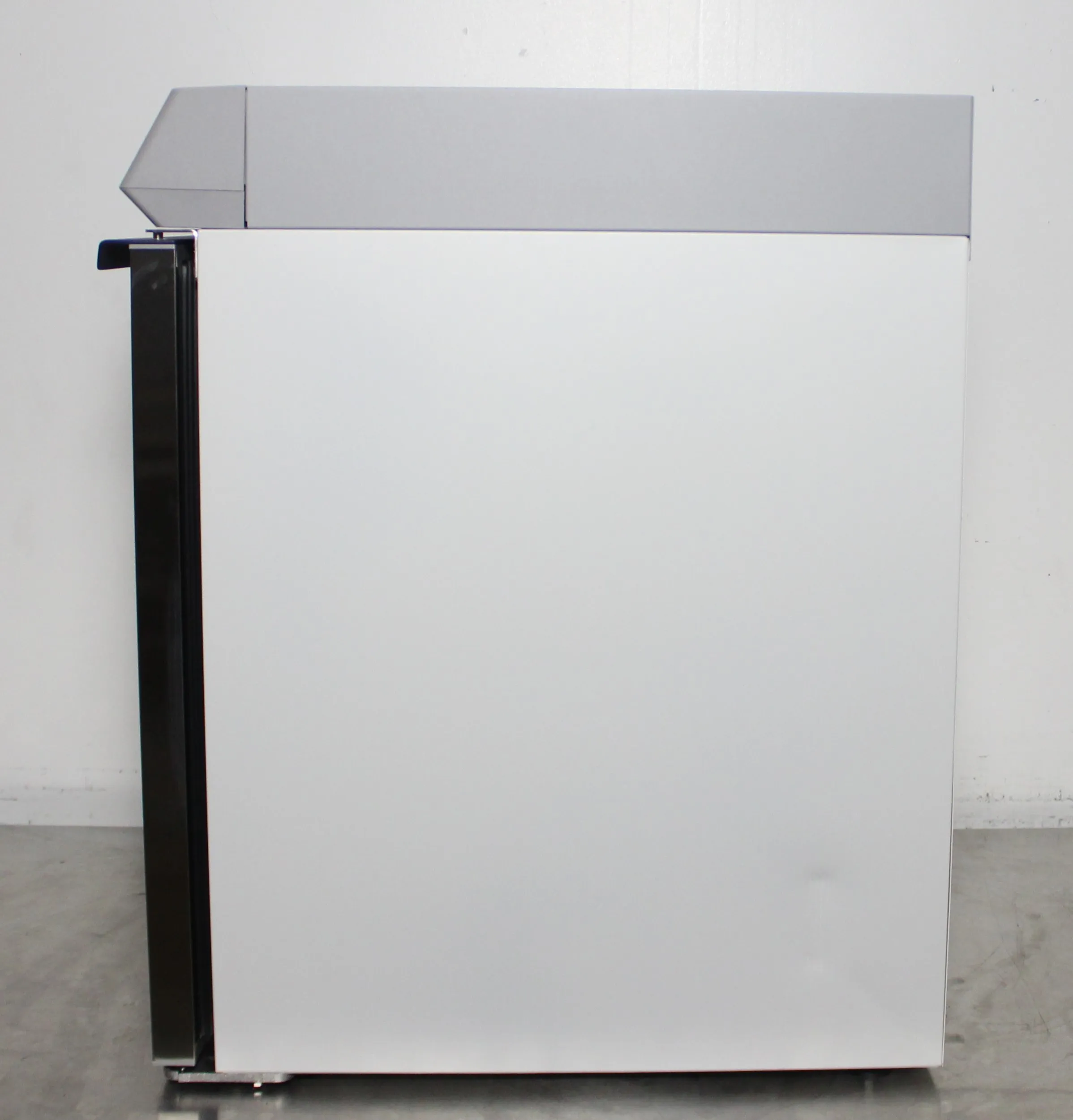 Thermo Scientific TSX505GA High-Performance Undercounter Refrigerator