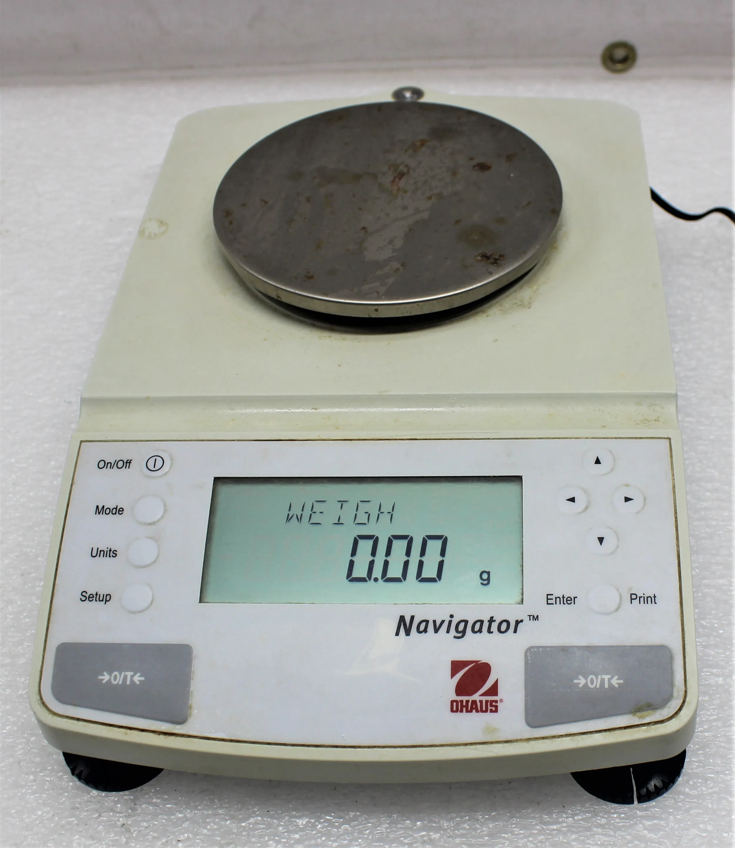 Ohaus Portable Analytical Balance Scale model Balance Scale