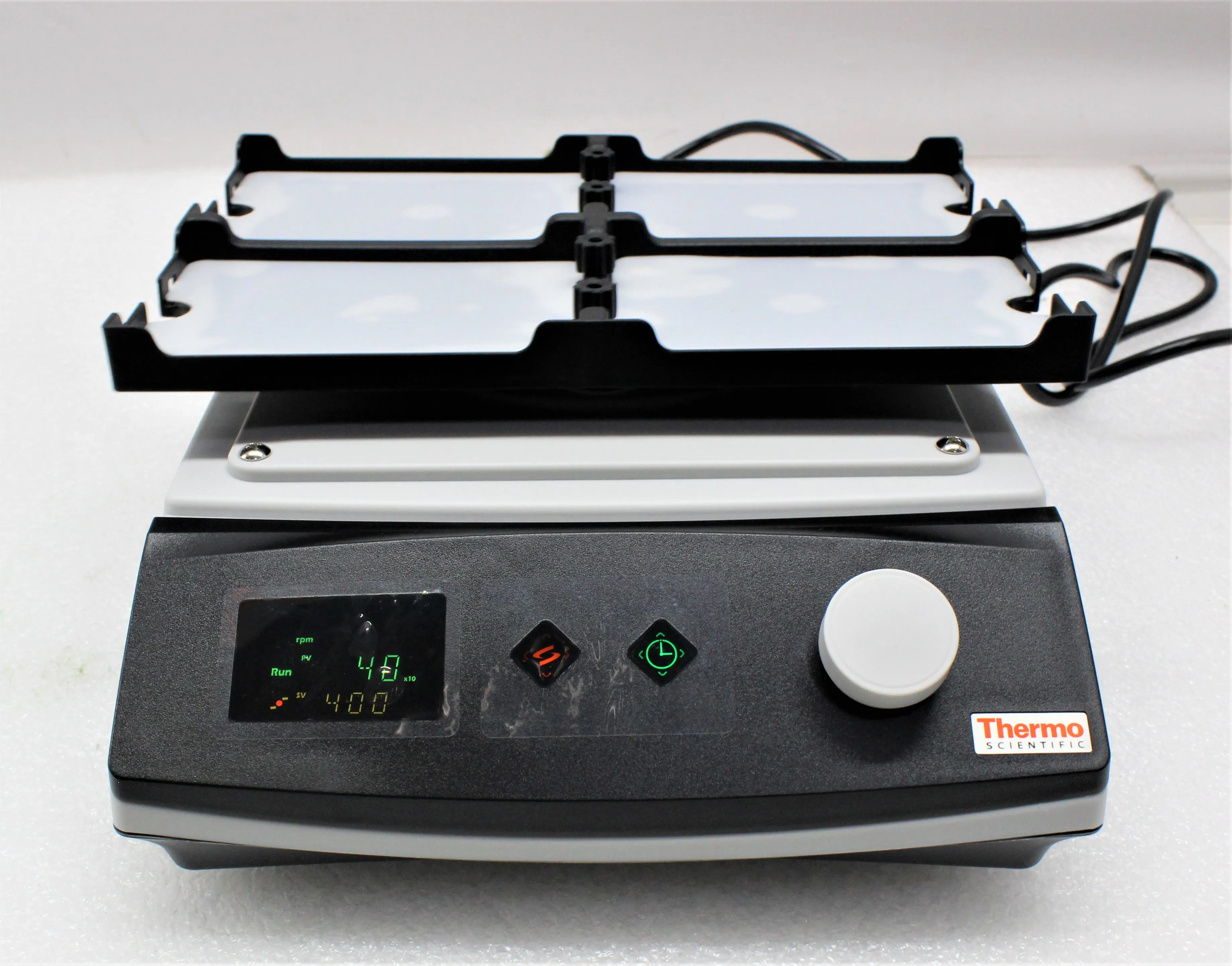 Thermo Scientific Compact Digital Microplate Shaker 88880024