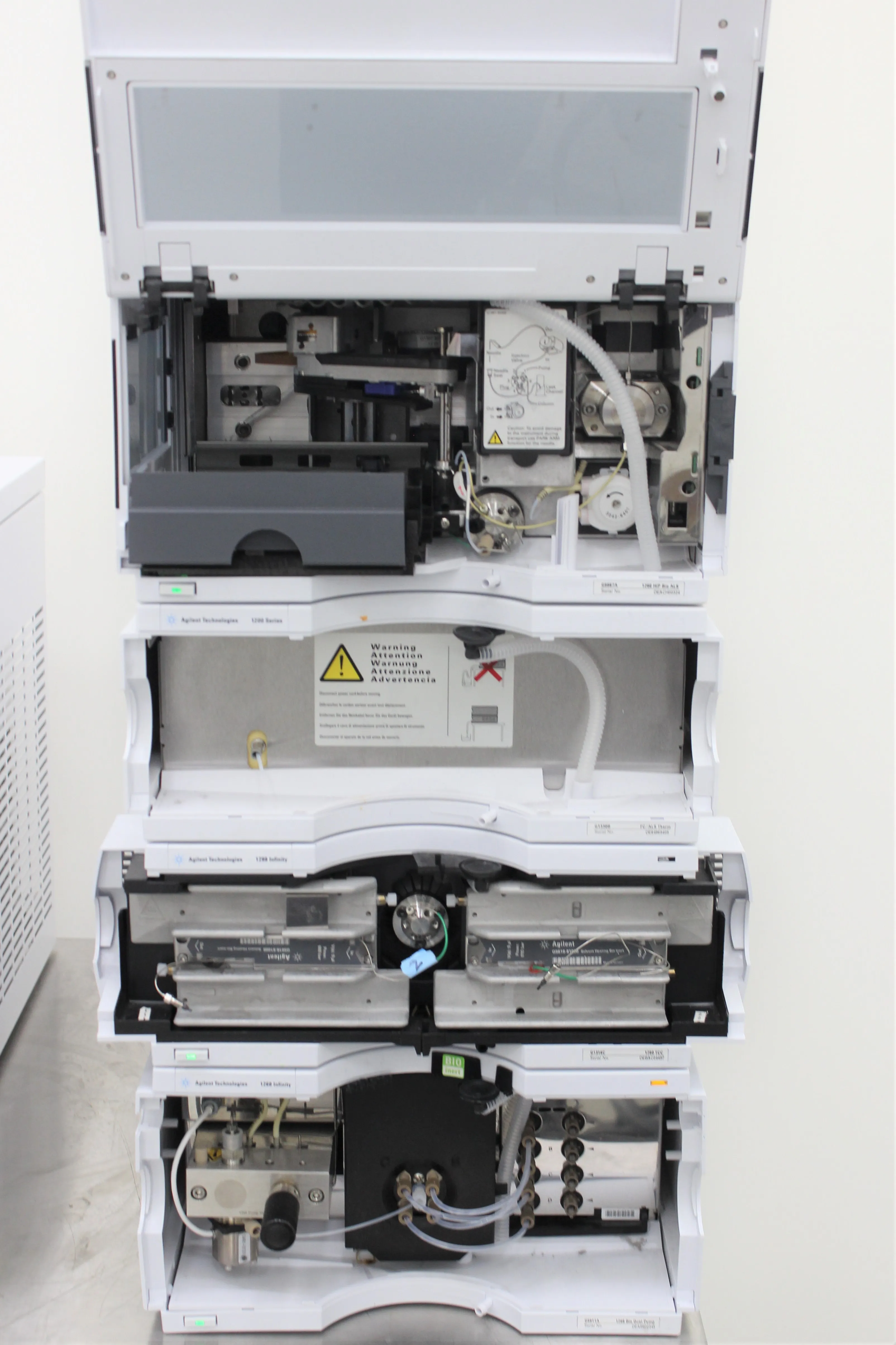 Used Agilent 6460 Triple Quad LC/MS & 1200 Series Mass Spectrometer with Edwards E2M28 Rotary Vane Vacuum Pump