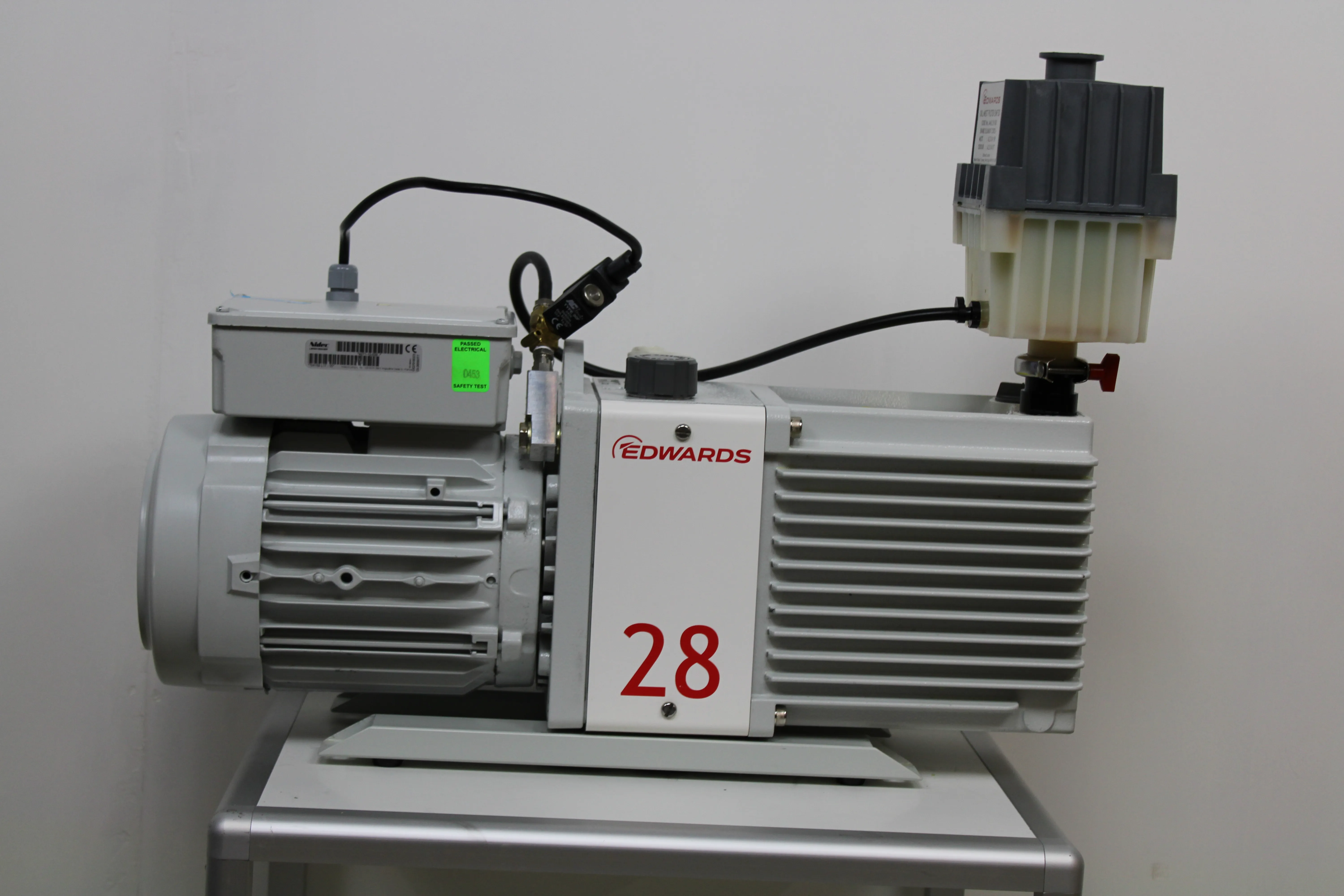 Edwards E2M28 Vacuum Pump