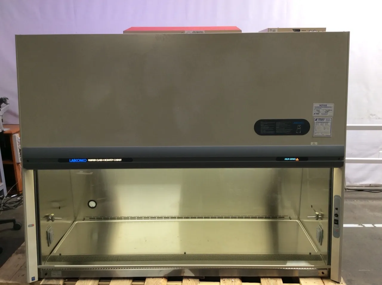 Labconco Purifier Class II Biosafety Cabinet