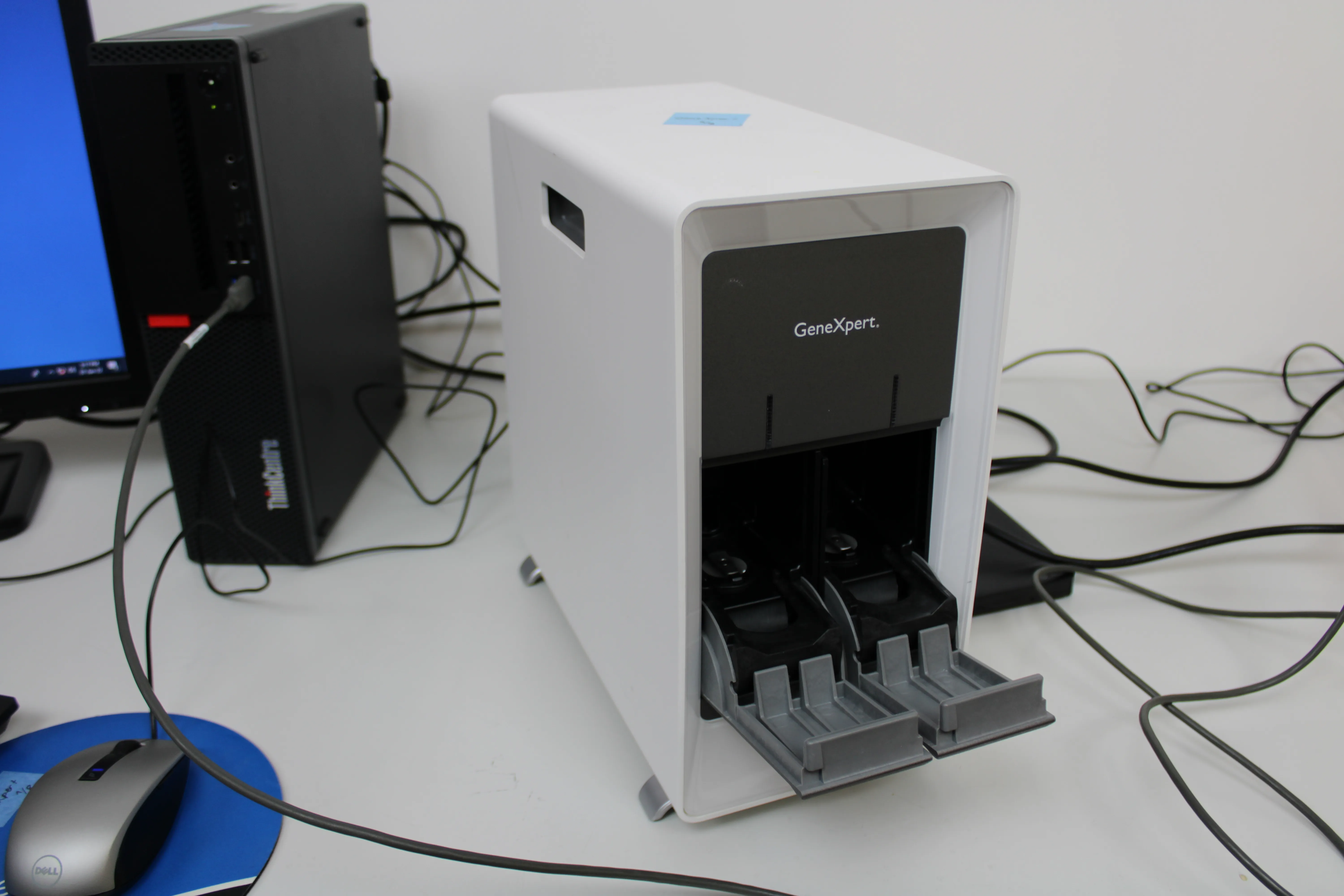 Cepheid Genexpert Molecular Biology Lab Equipment with PC