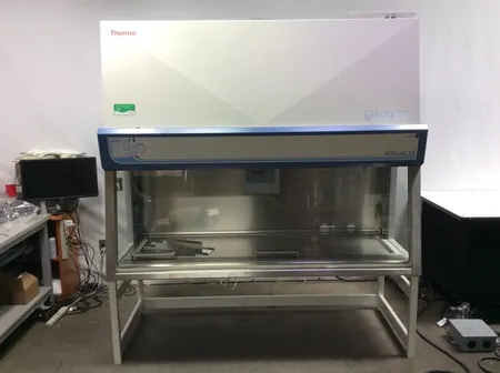 Thermo Fisher HERAsafe KS (NSF) Class II, Type A2 Biological Safety Cabinet 41923281