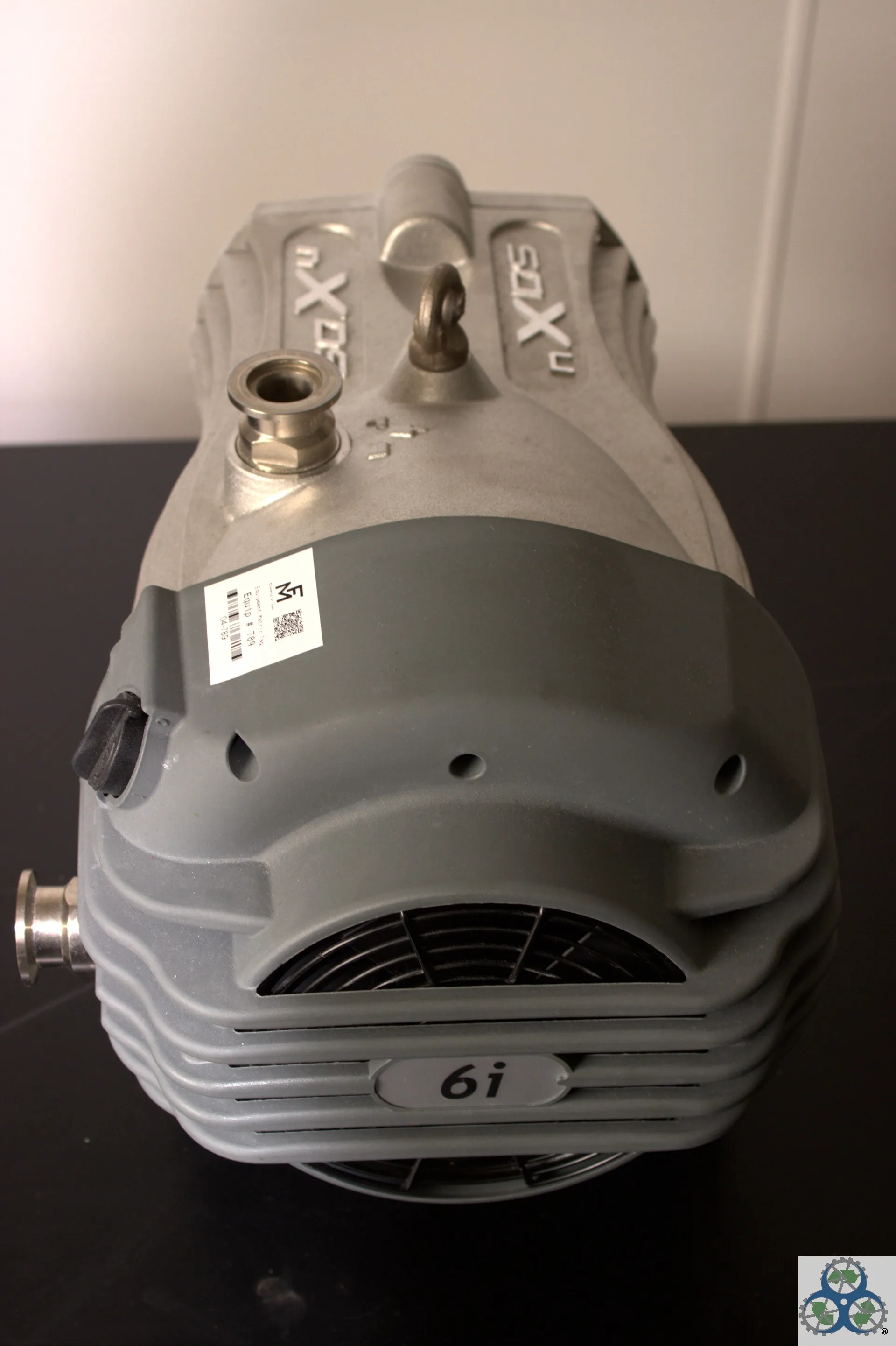 Edwards nXDS6i Dry Scroll Pump - Fast and Efficient Vacuum Pump