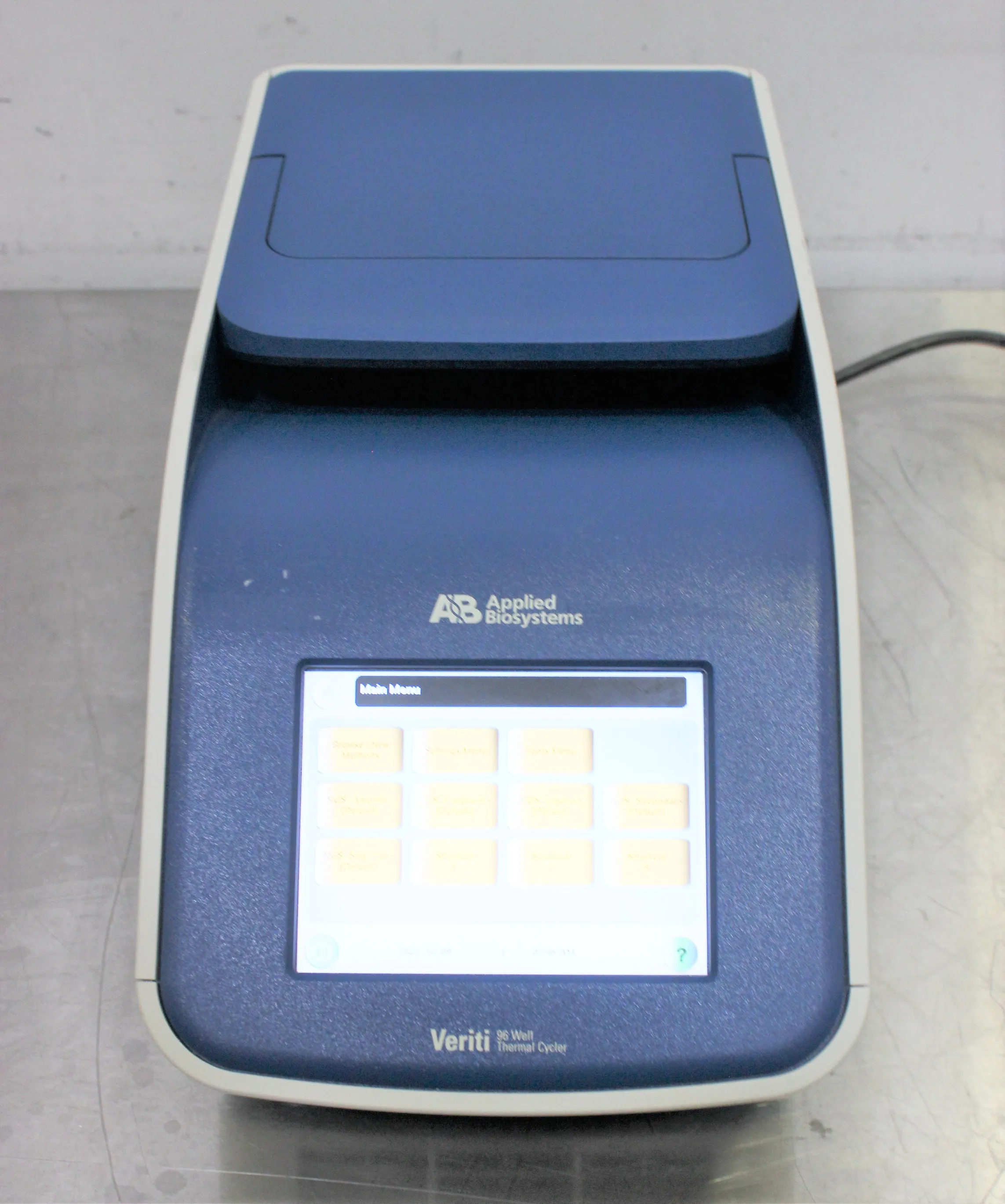 Applied Biosystems Veriti 96-Well Fast Thermal Cycler