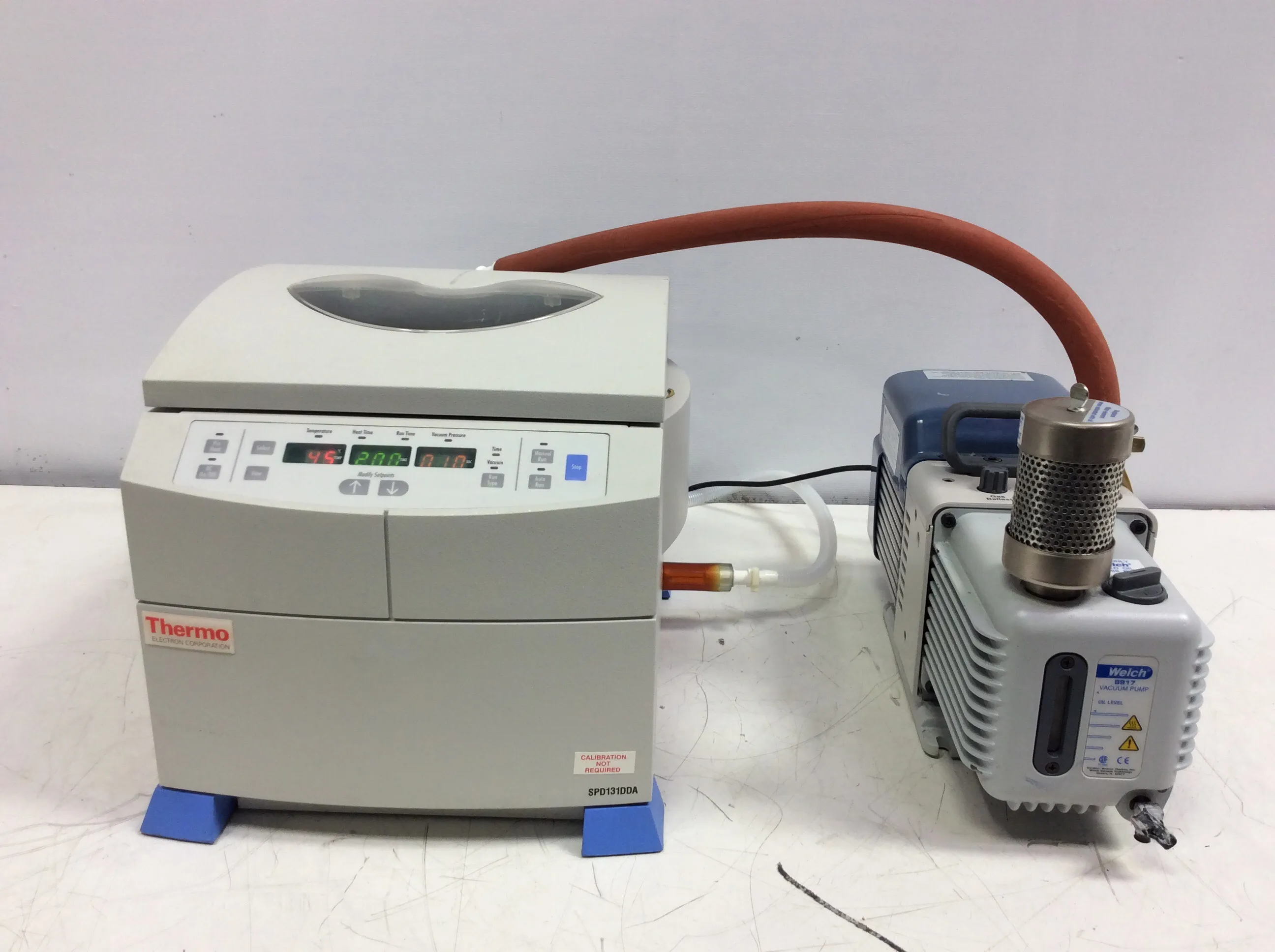 Thermo Fisher Scientific SPD131DDA SpeedVac Concentrator w/Welch 8917 Vacuum Pump