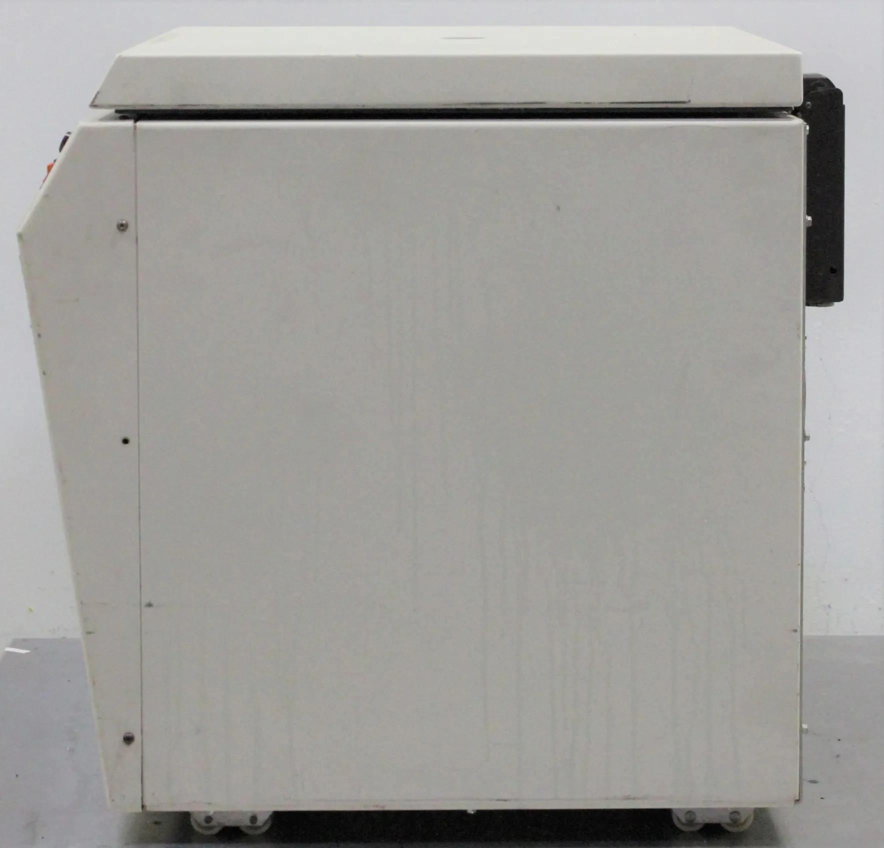 Beckman Allegra-6KR Floor Centrifuge