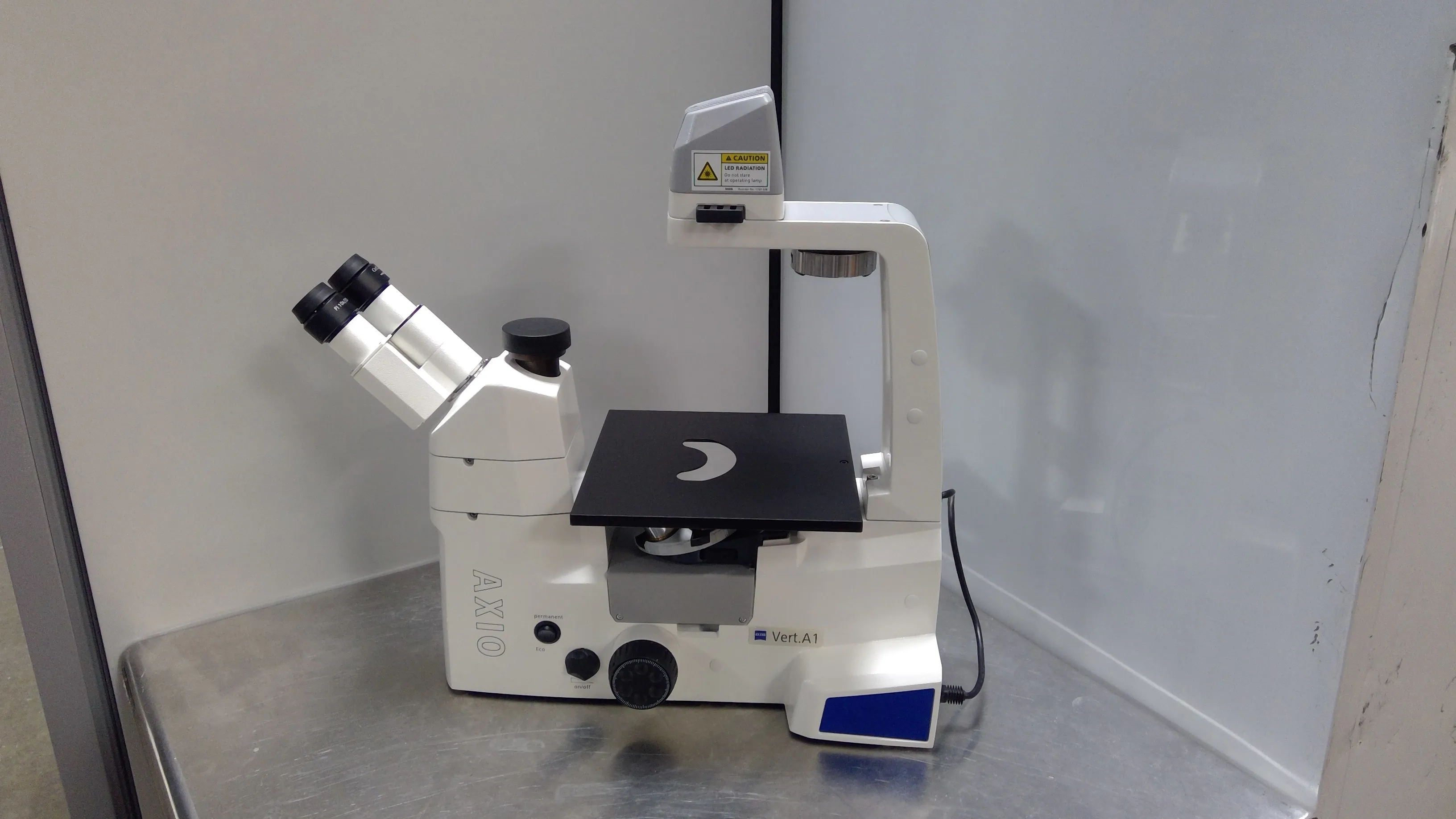 Zeiss Axio Vert.A1 - Used Inverted Microscope with 10x & 20x Objectives 240V #3846010414