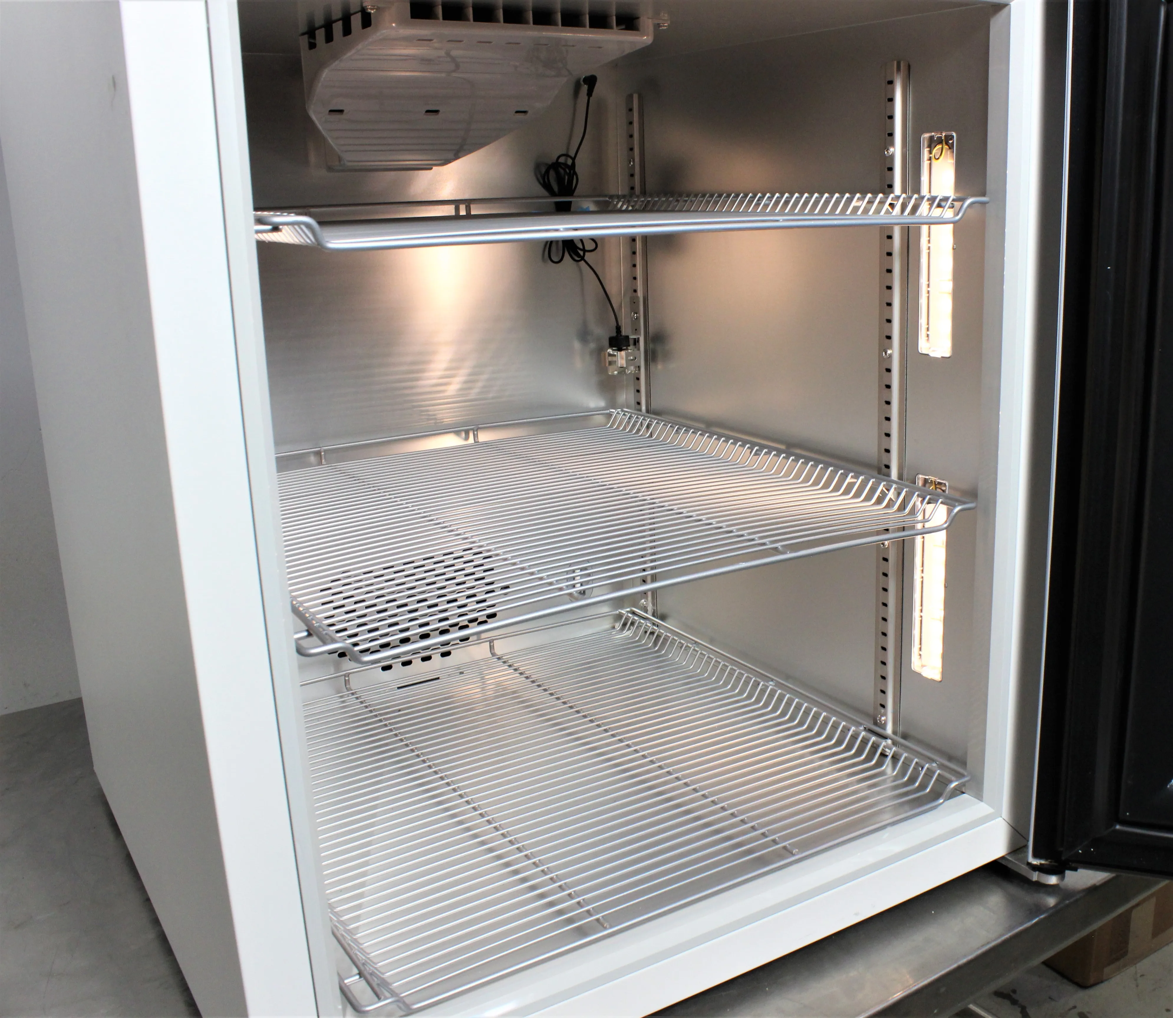 Thermo Scientific TSX Series Undercounter Lab Refrigerator