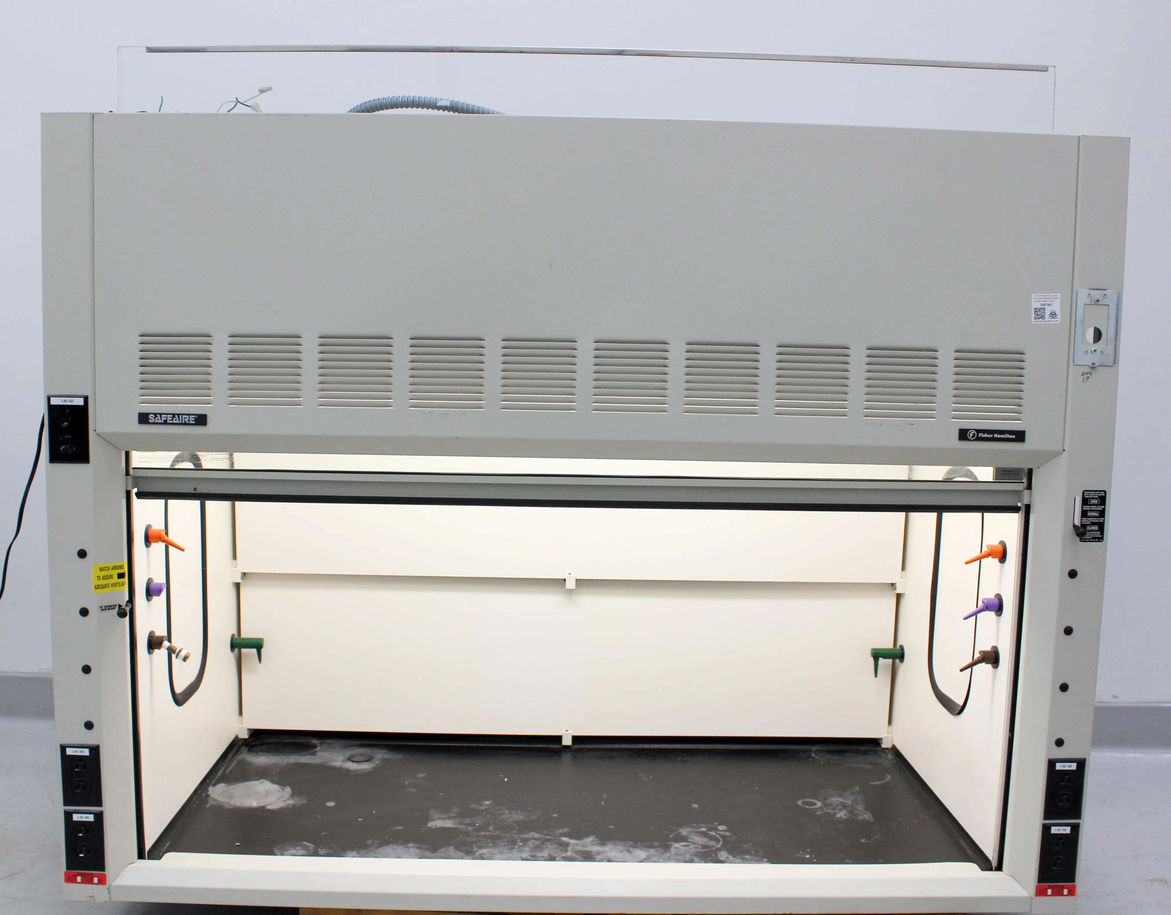 Fisher Hamilton Safeaire Fume Hood