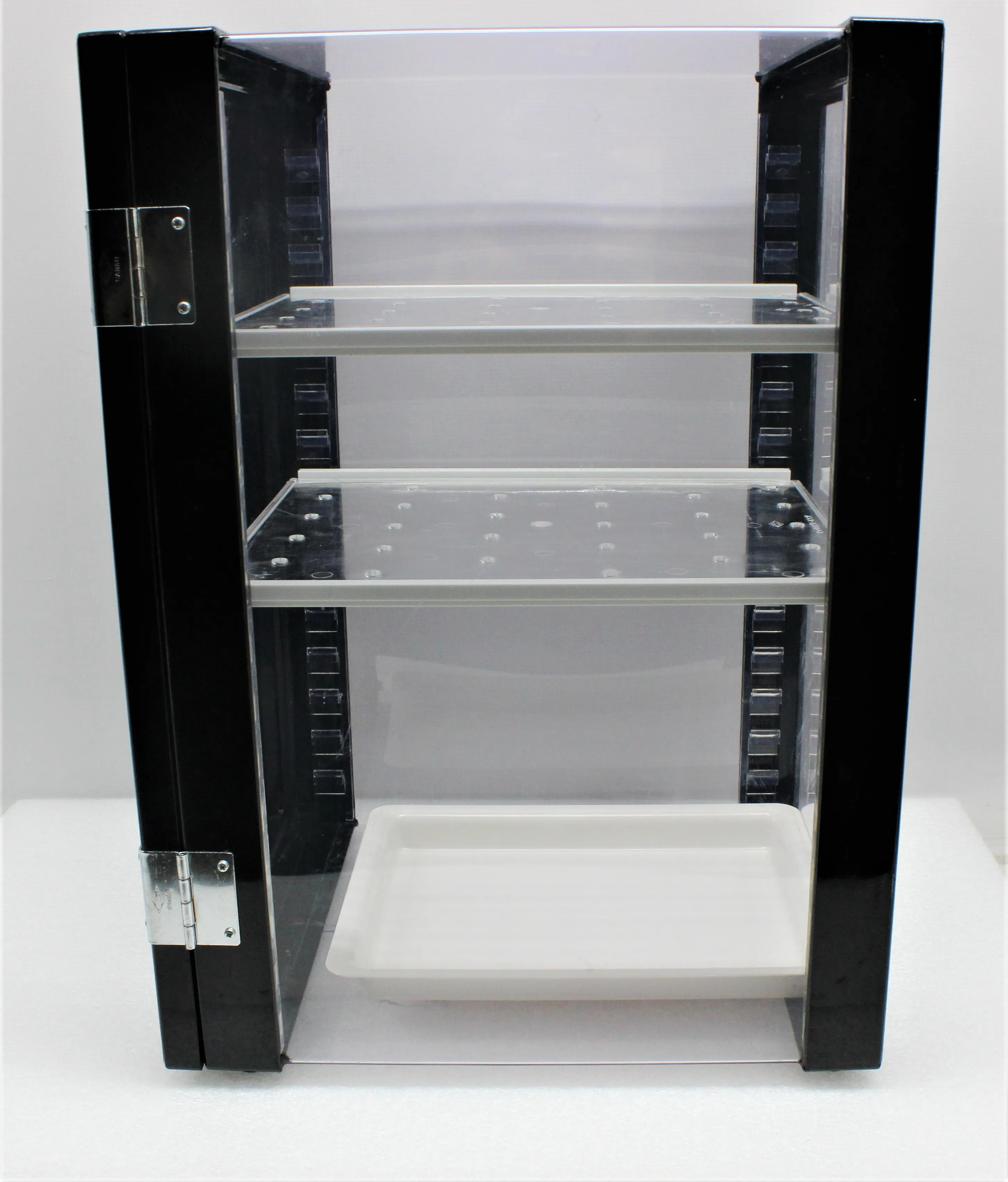 Sanplatec Dry-Keeper Desiccator Cabinet 2 cu. ft. Volume - Used Lab Equipment