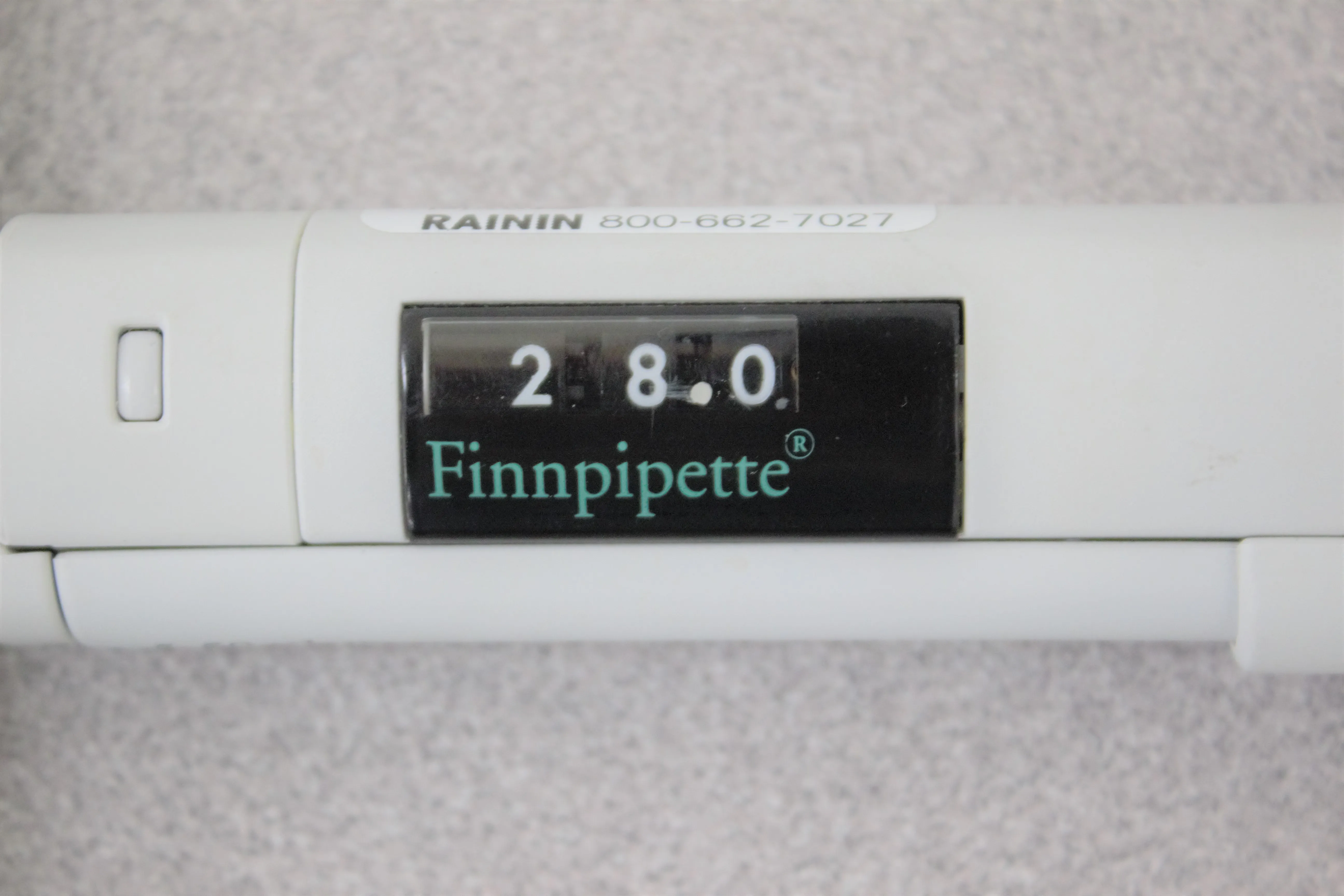 Thermo Labsystems Finnpipette 12 Channel Manual Multichannel Pipette 50-300 uL, Model 4510