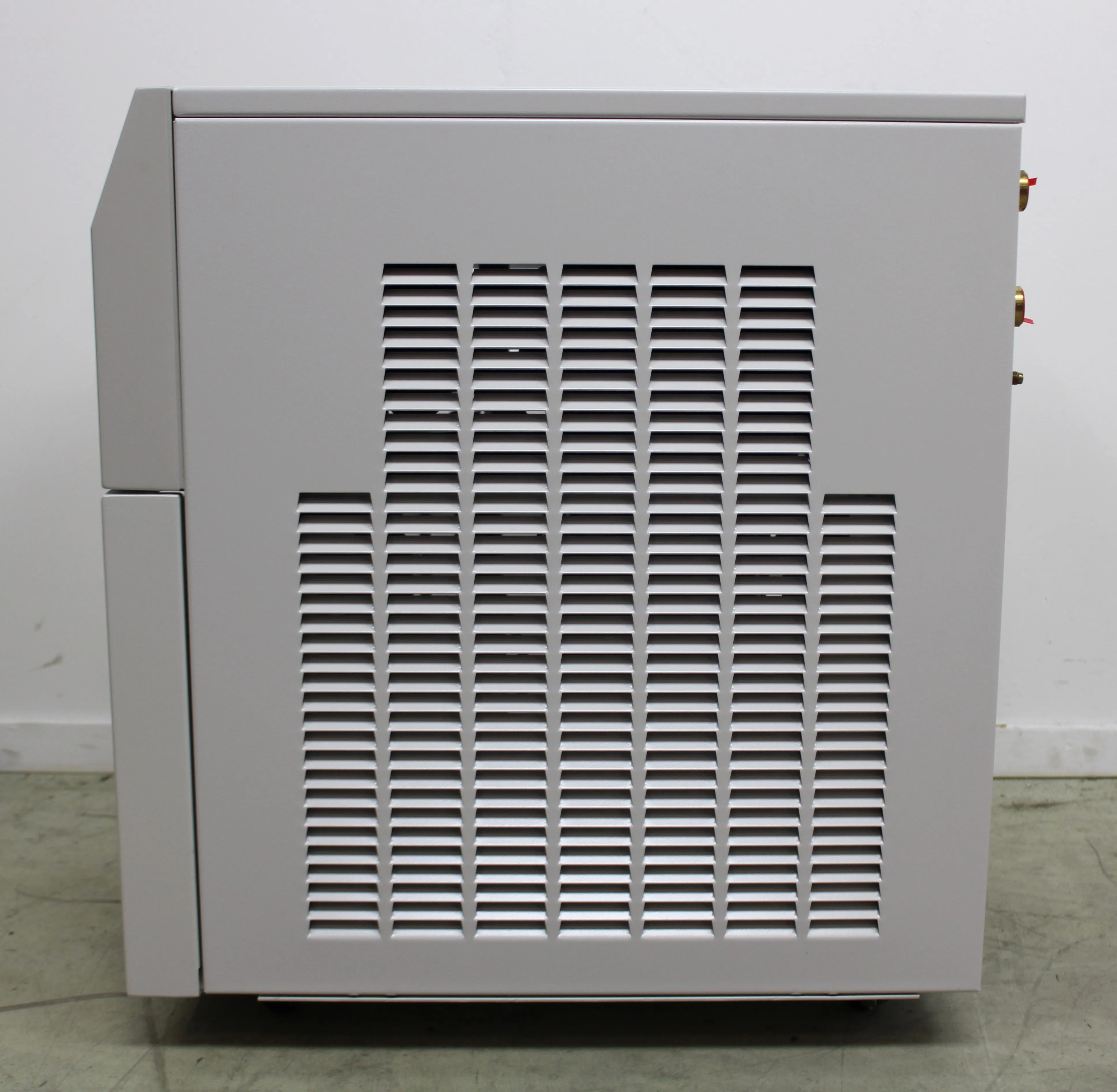 Thermo Fisher Merlin 75 Low-Temperature Recirculating Chiller