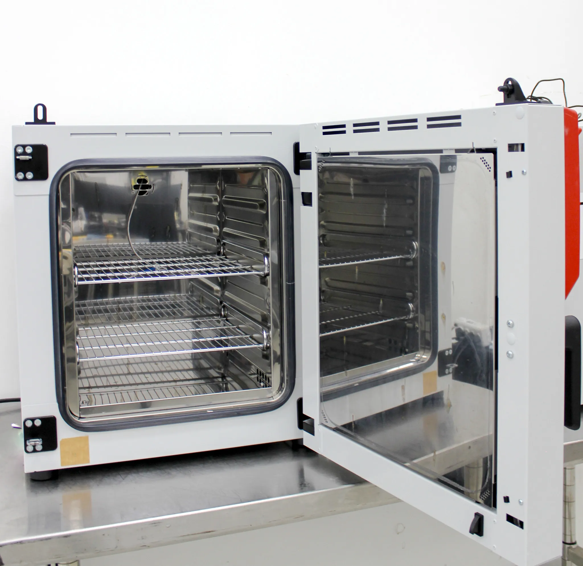 BINDER Gravity Convention Drying and Heating Oven model: ED 56/ 9010-0334