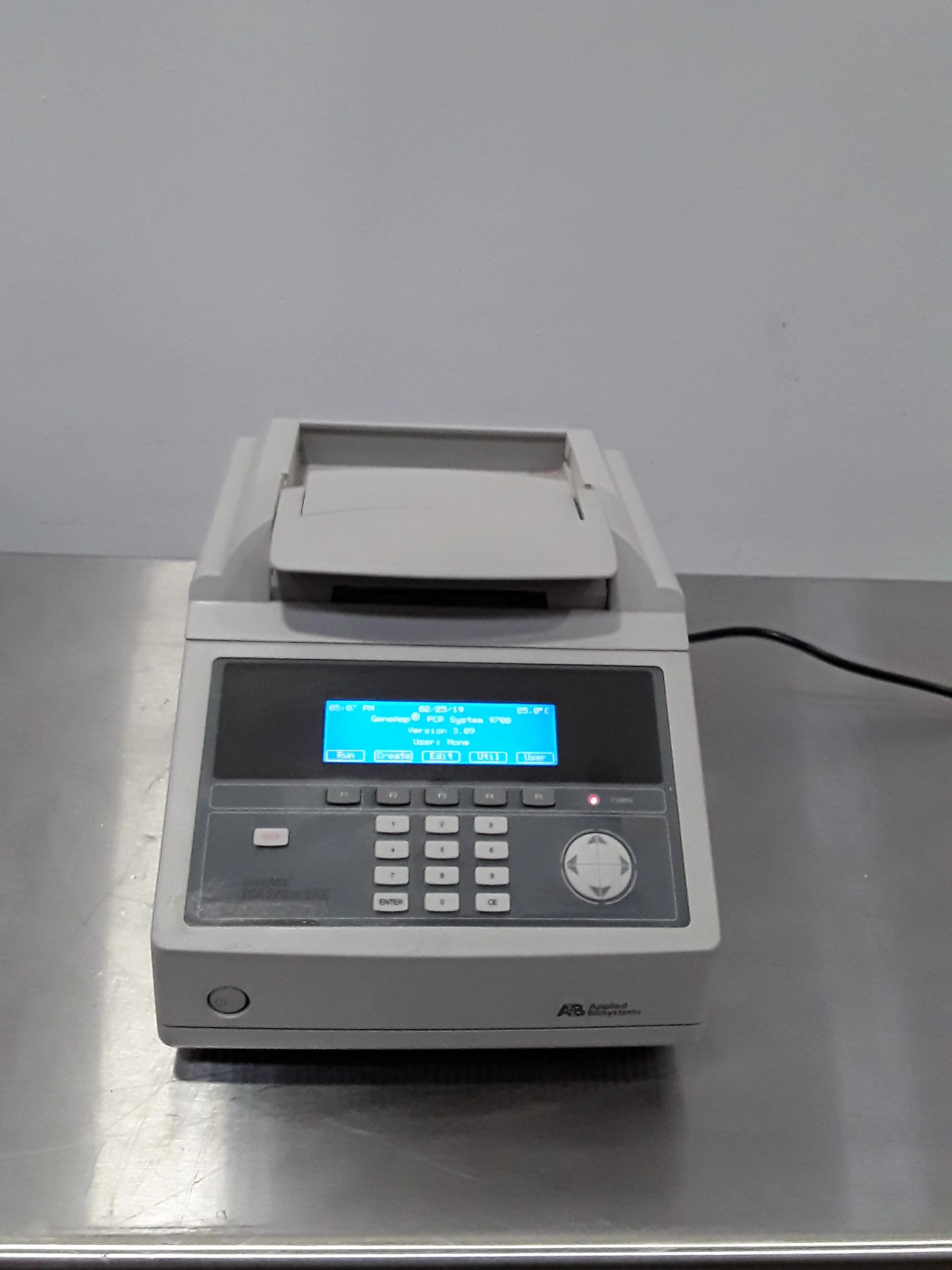 Applied Biosystems 9700 PCR Thermal Cycler