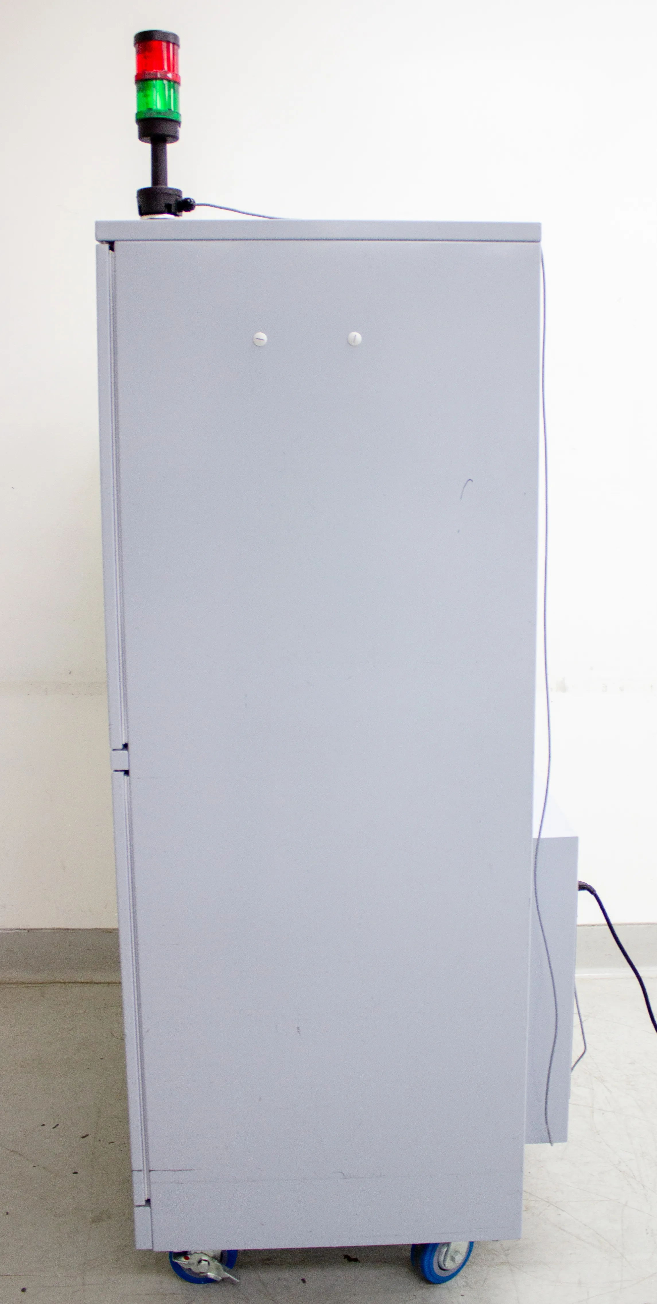 Totech SuperDry Storage Cabinet SD+ 1104-22 w/ SH 120-4 Heater & Alarm Light E (Excellent) Used