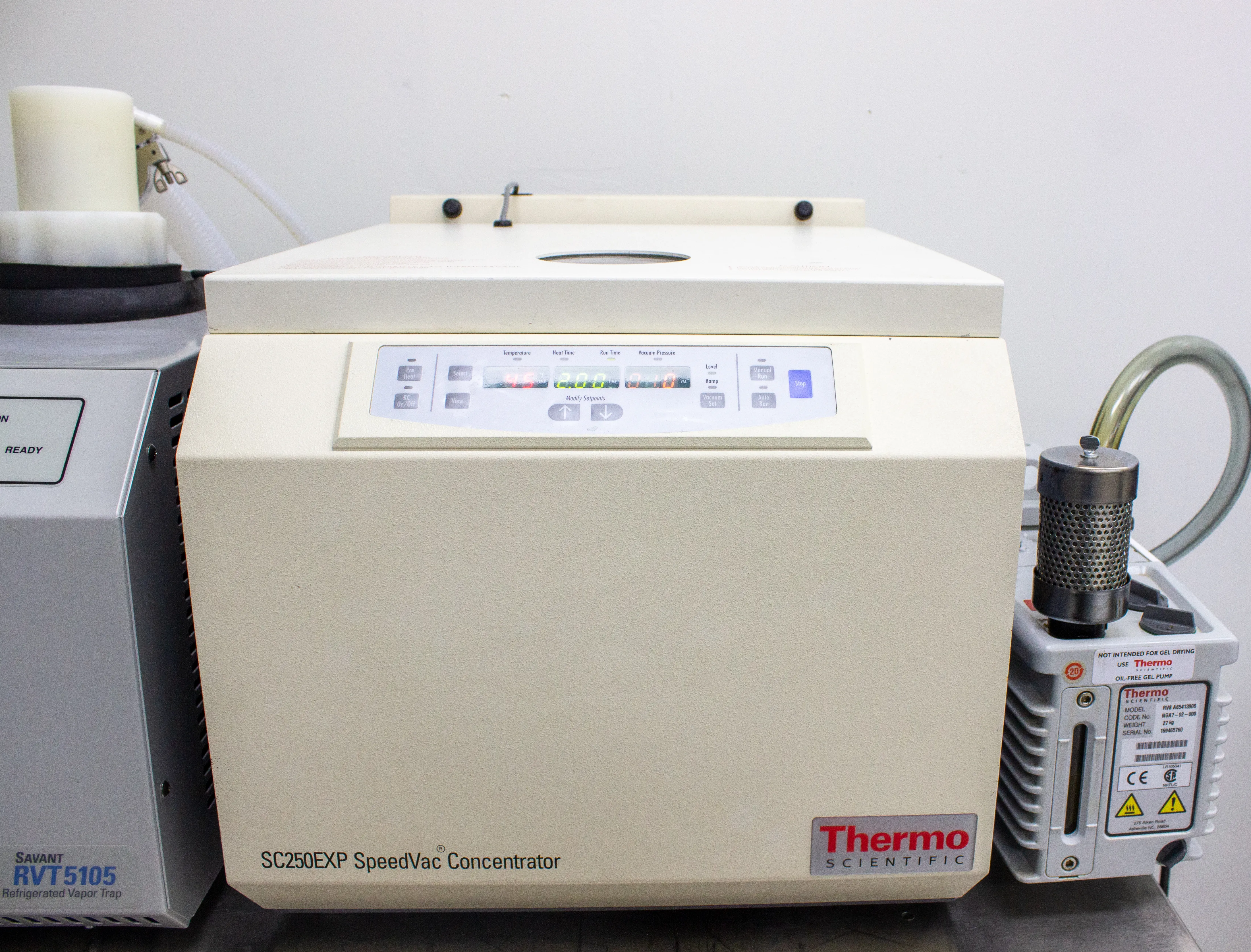 Thermo Scientific SC250EXP Speed Vac System with RVT5105 Refrigerated Vapor Trap & Pump