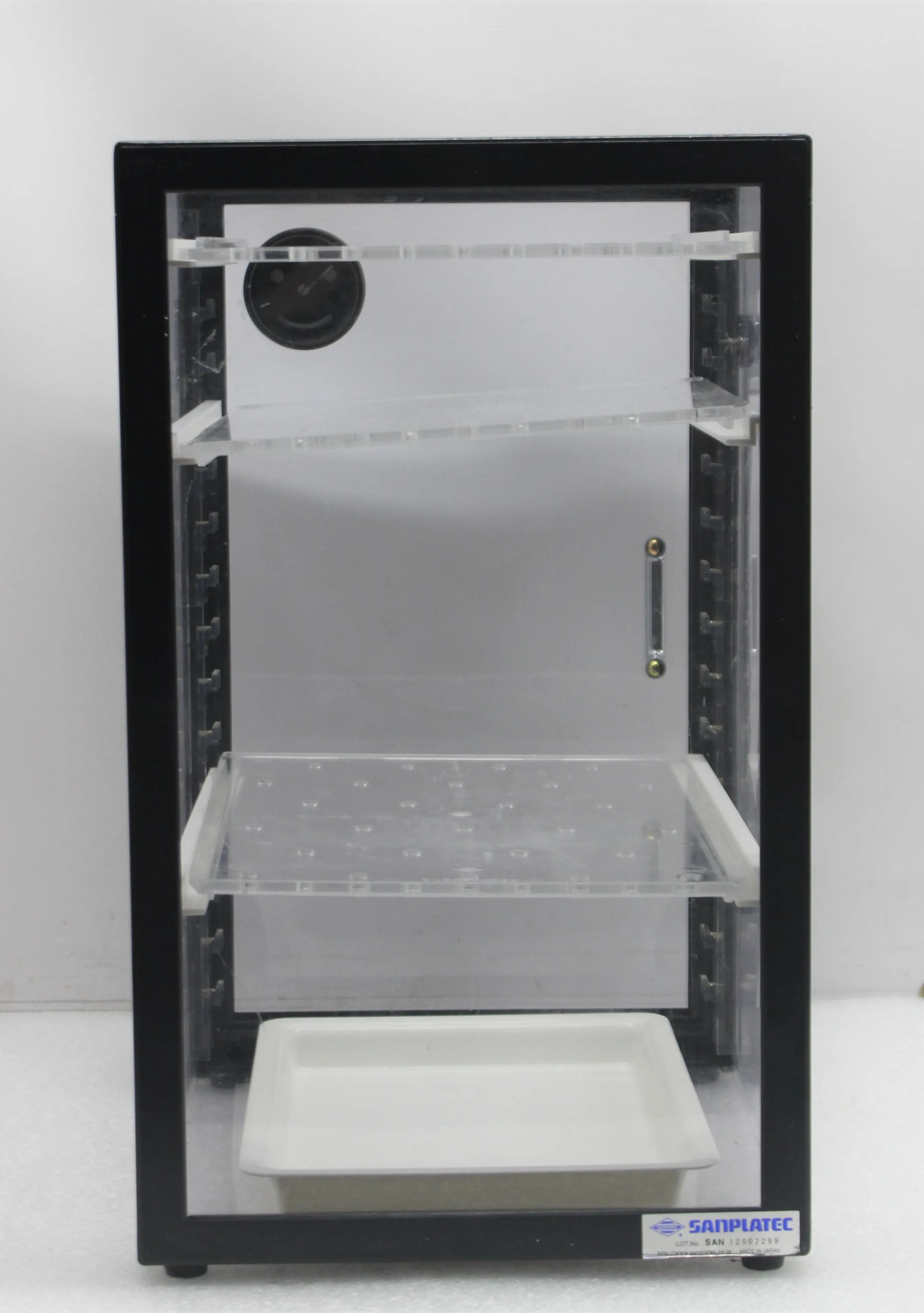 Sanplatec Dry Keeper Desiccator Cabinet 2 cu. ft.