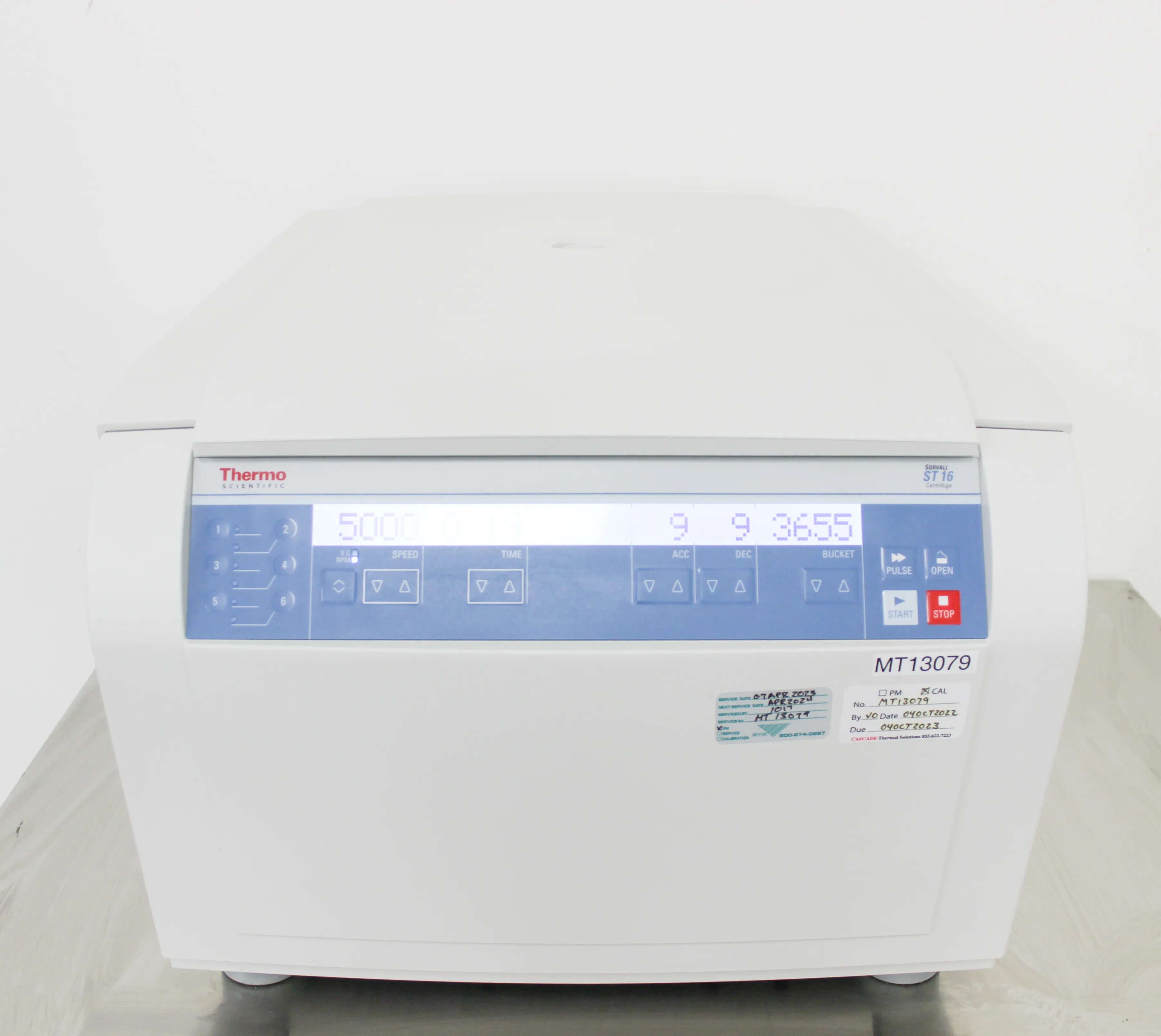 Thermo Scientific Sorvall ST 16 Benchtop Centrifuge with TX-400 Rotor