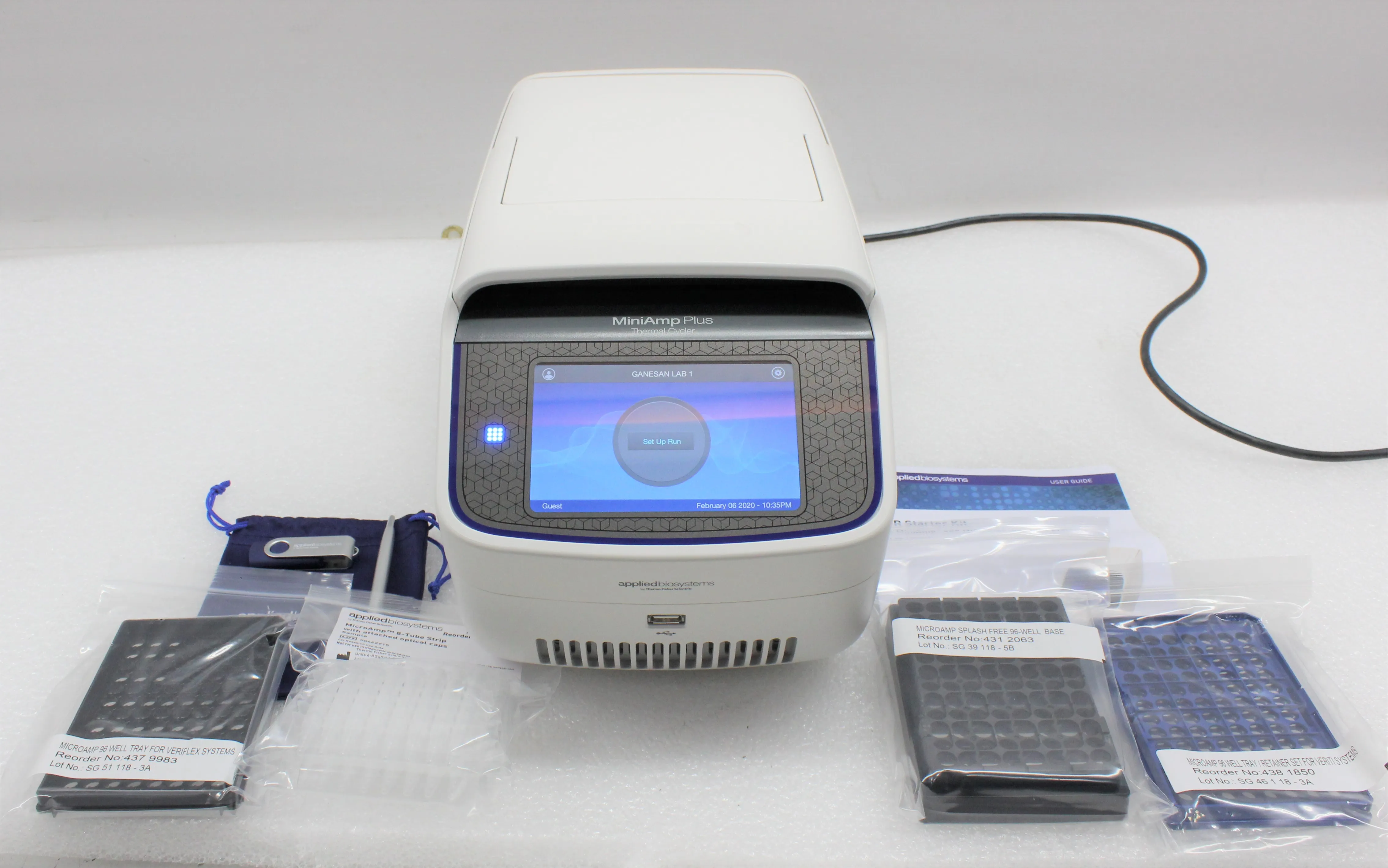 Applied Biosystems MiniAmp Thermal Cycler A37028 PCR Thermal Cycler Molecular Biology Lab Equipment