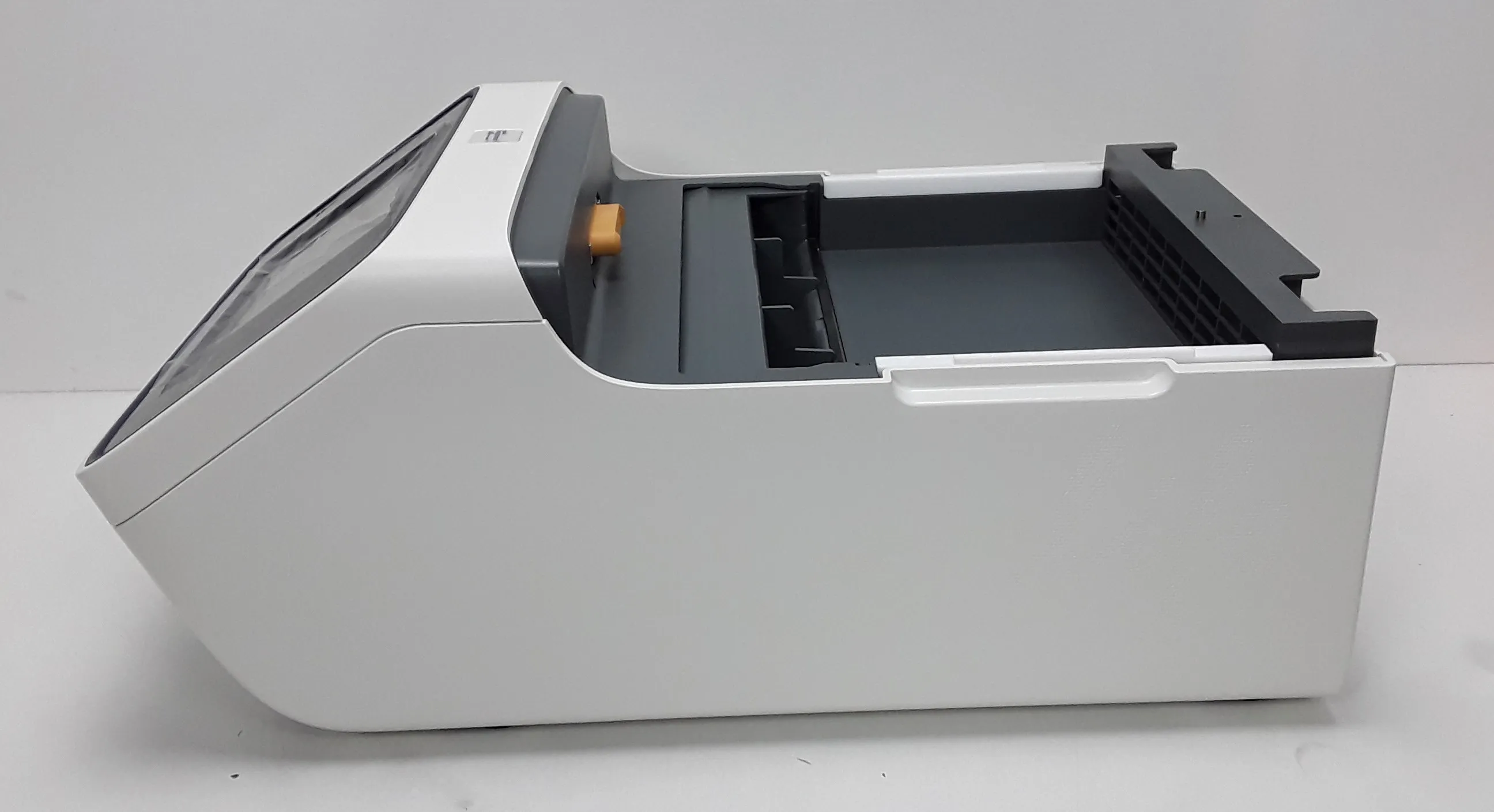 Applied Biosystems ProFlex Base 4483636 PCR Thermal Cycler System