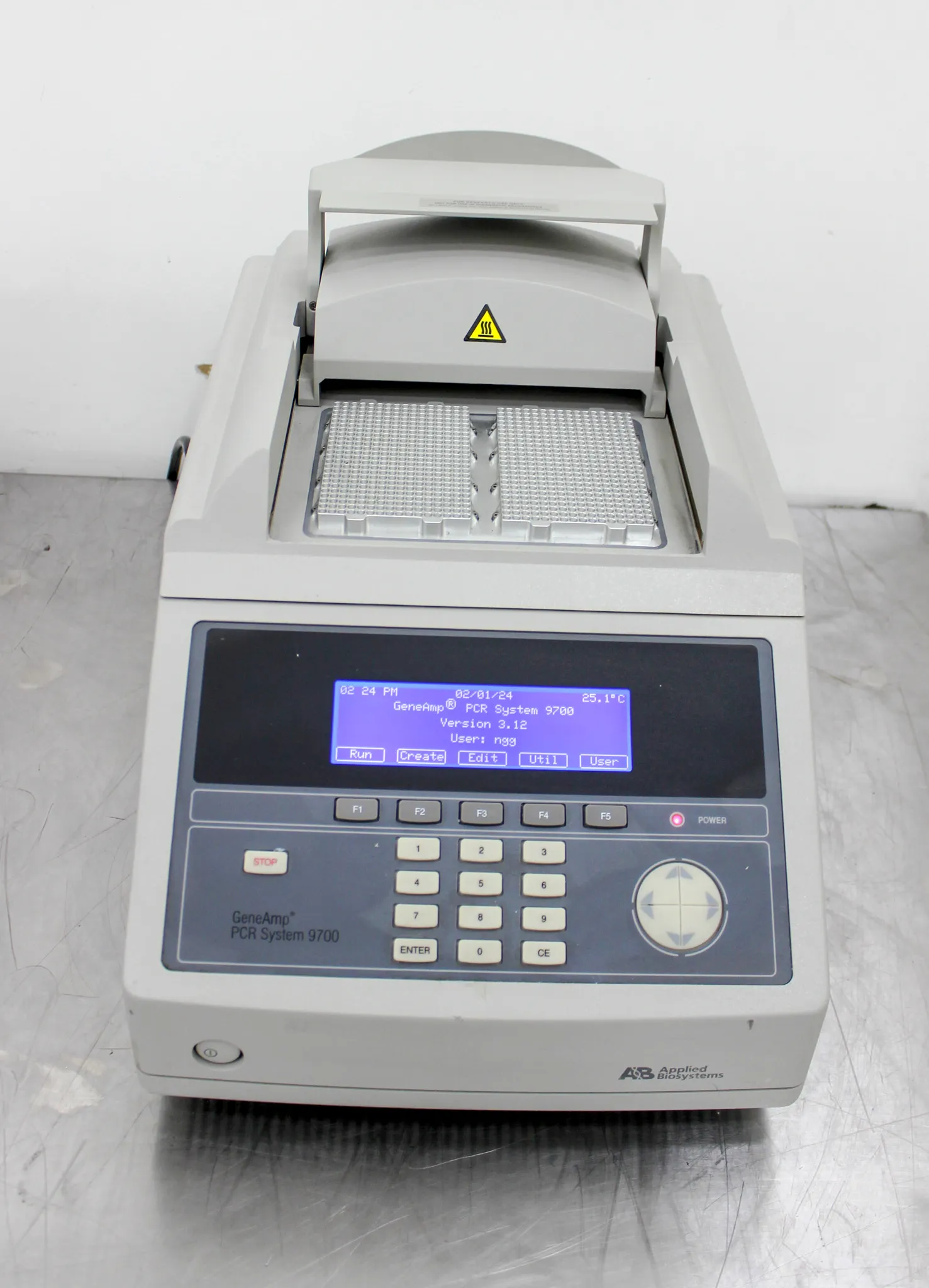 Applied Biosystems GeneAmp PCR System 9700 Thermal Cycler N8050200