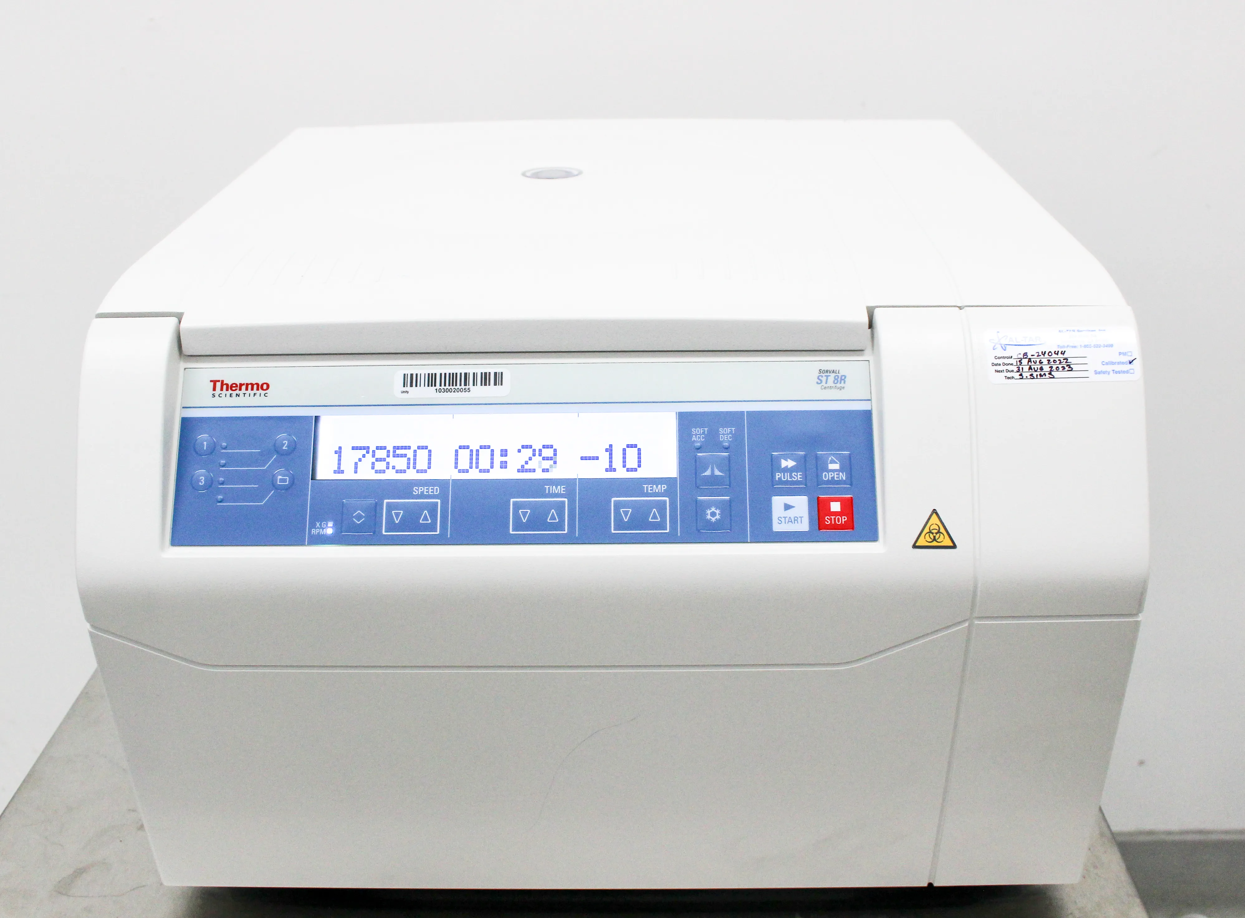 Thermo Scientific Sorvall ST 8R Refrigerated Benchtop Centrifuge 75007203