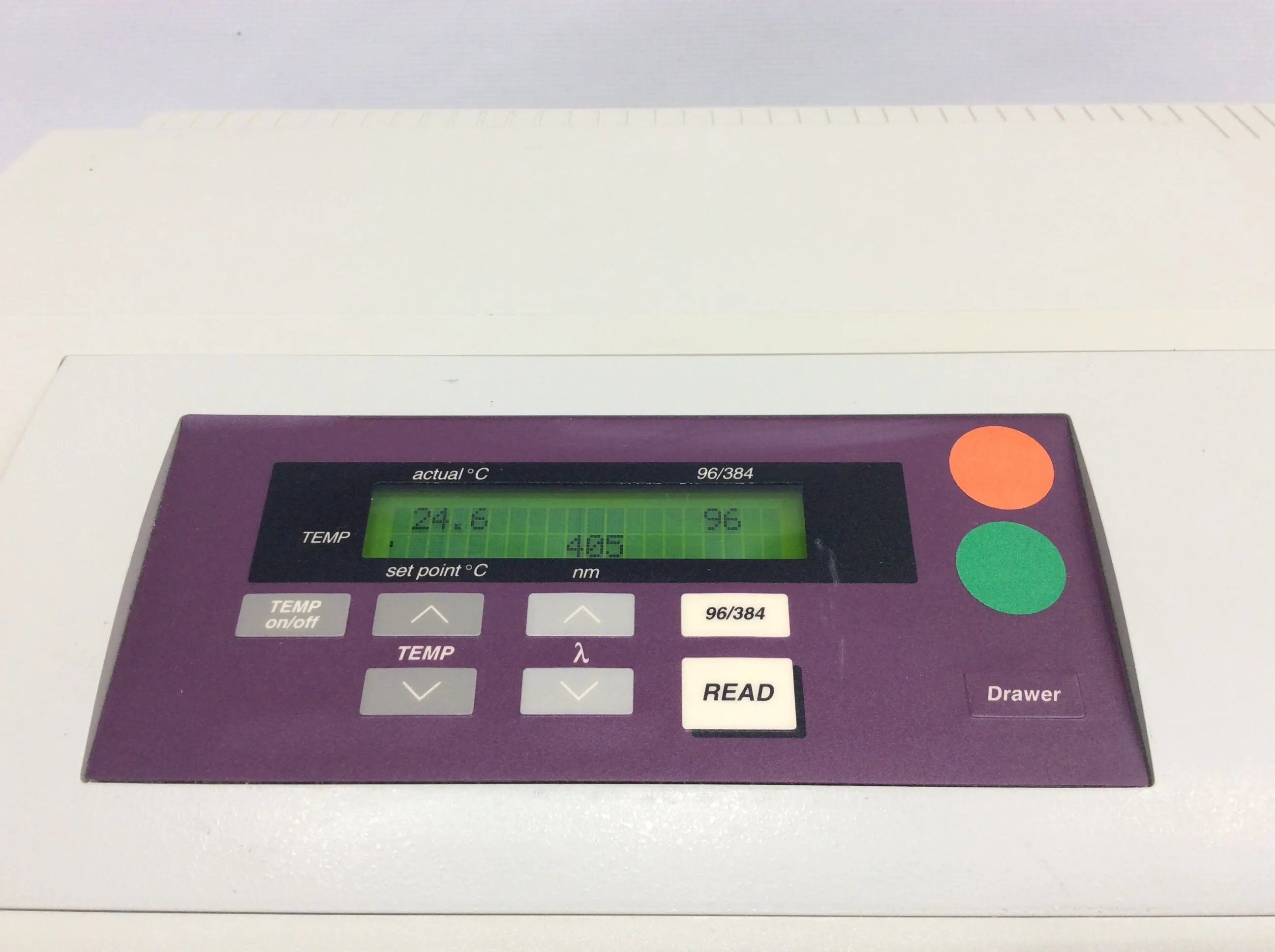 Molecular Devices Spectramax 384 340PC Microplate Reader