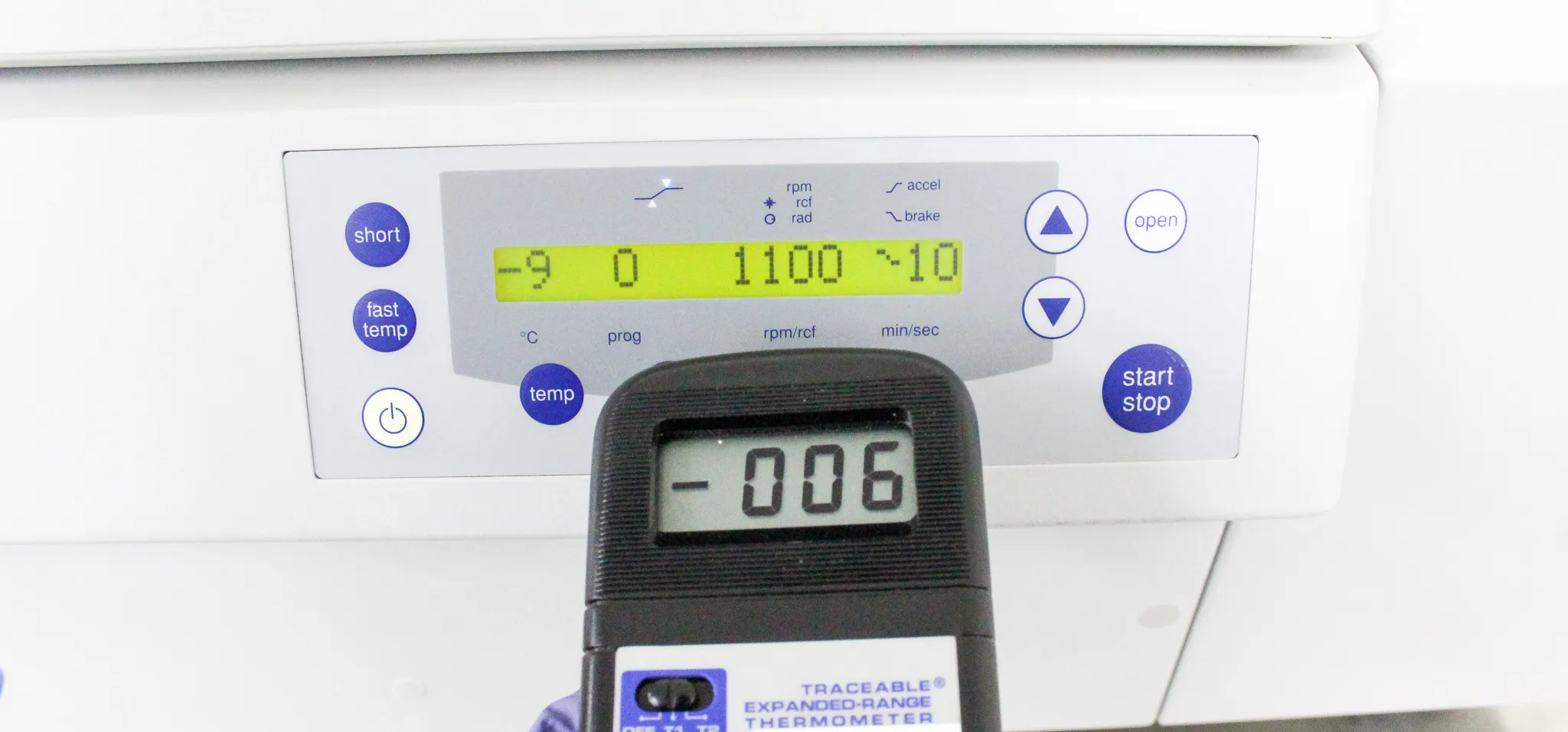 Eppendorf 5810 R Refrigerated Benchtop Centrifuge