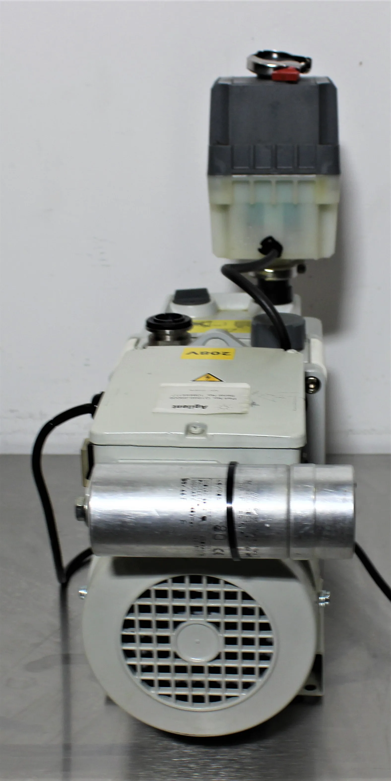 Edwards E1M18 Vacuum Pump