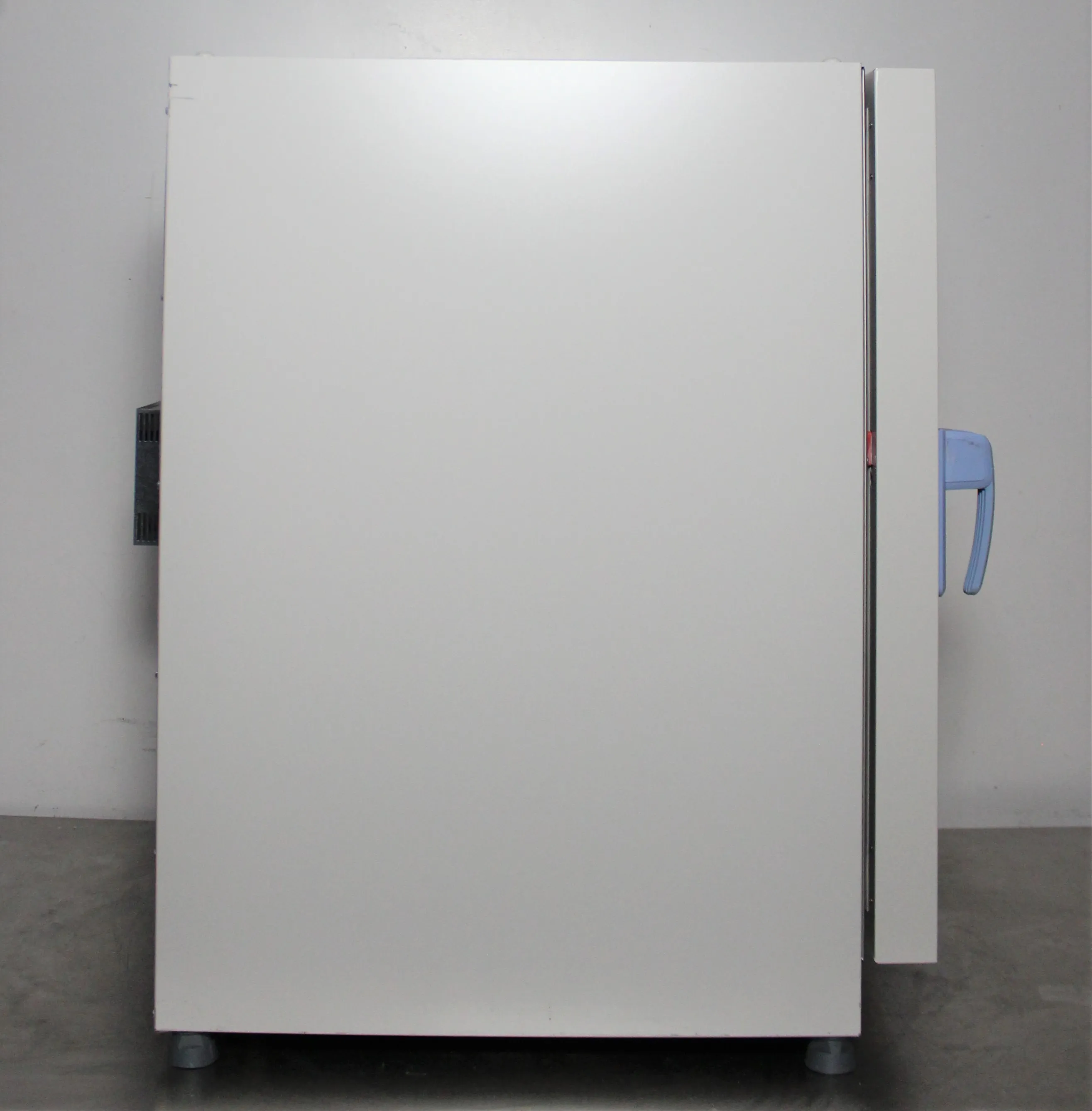 Used Gravity Convection Incubator VWR 89511 4 cu ft Lab Equipment 120V 60Hz