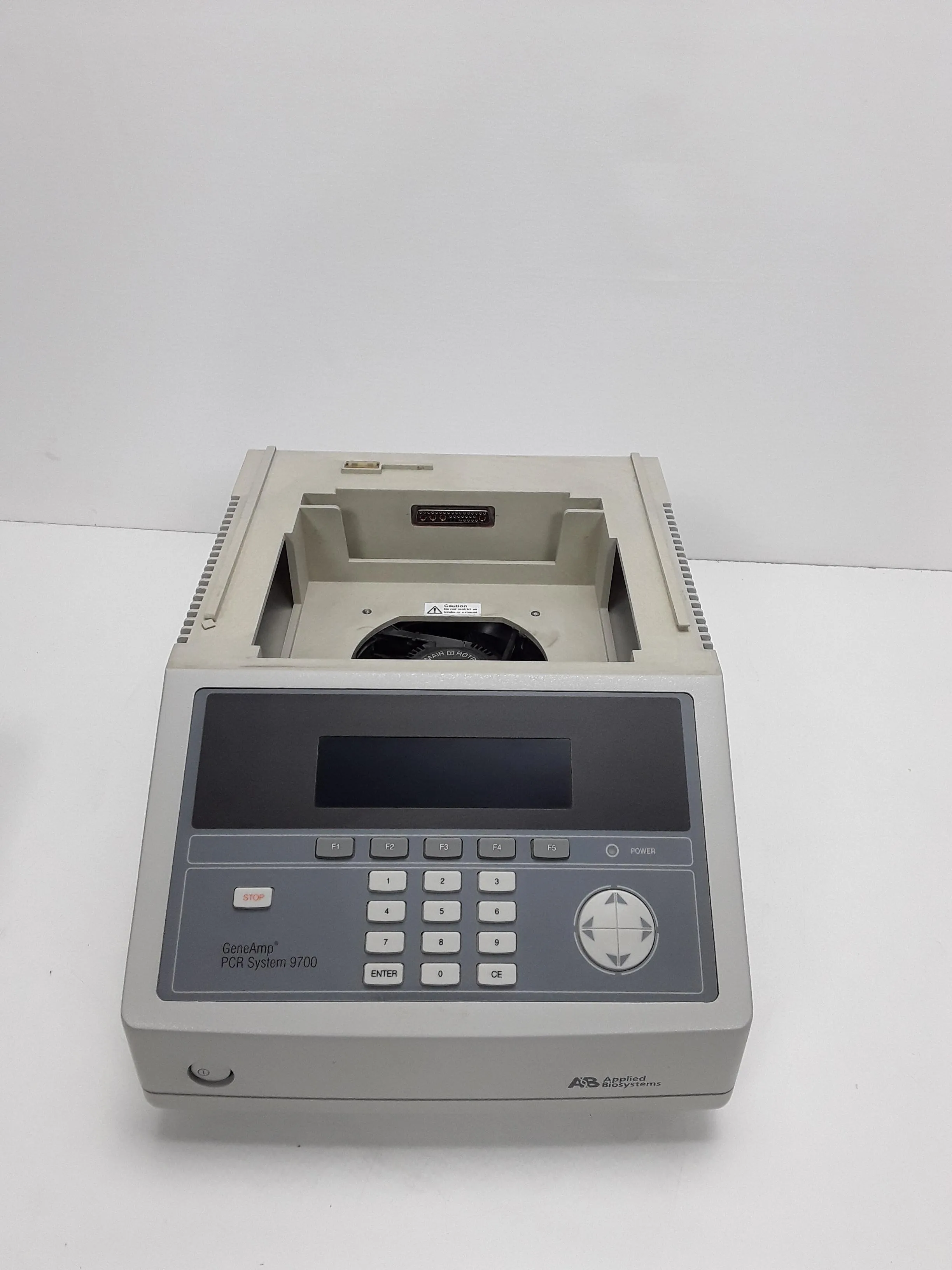 Applied Biosystems GeneAmp PCR System 9700 + 96 Well Interchangeable Block