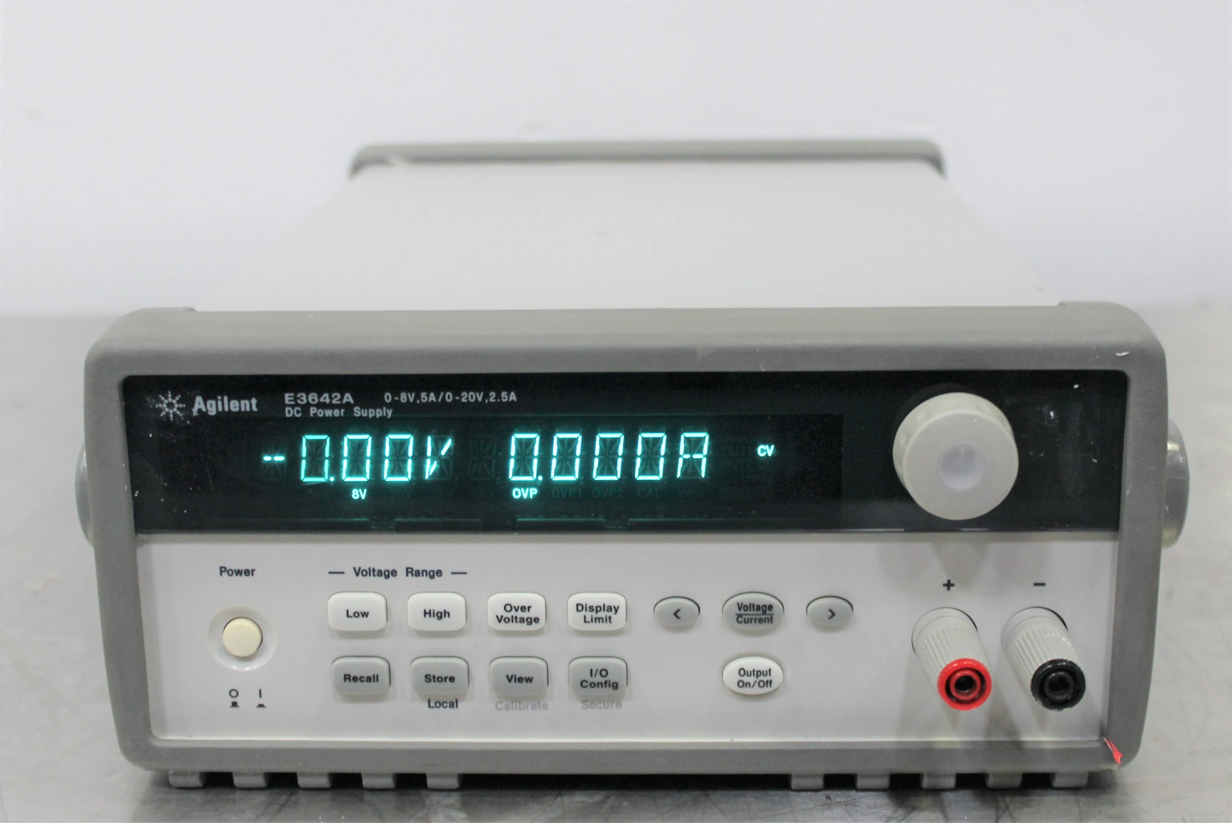 Agilent E3642A DC Power Supply 50W 8-20V 5/2.5A 120V/220V