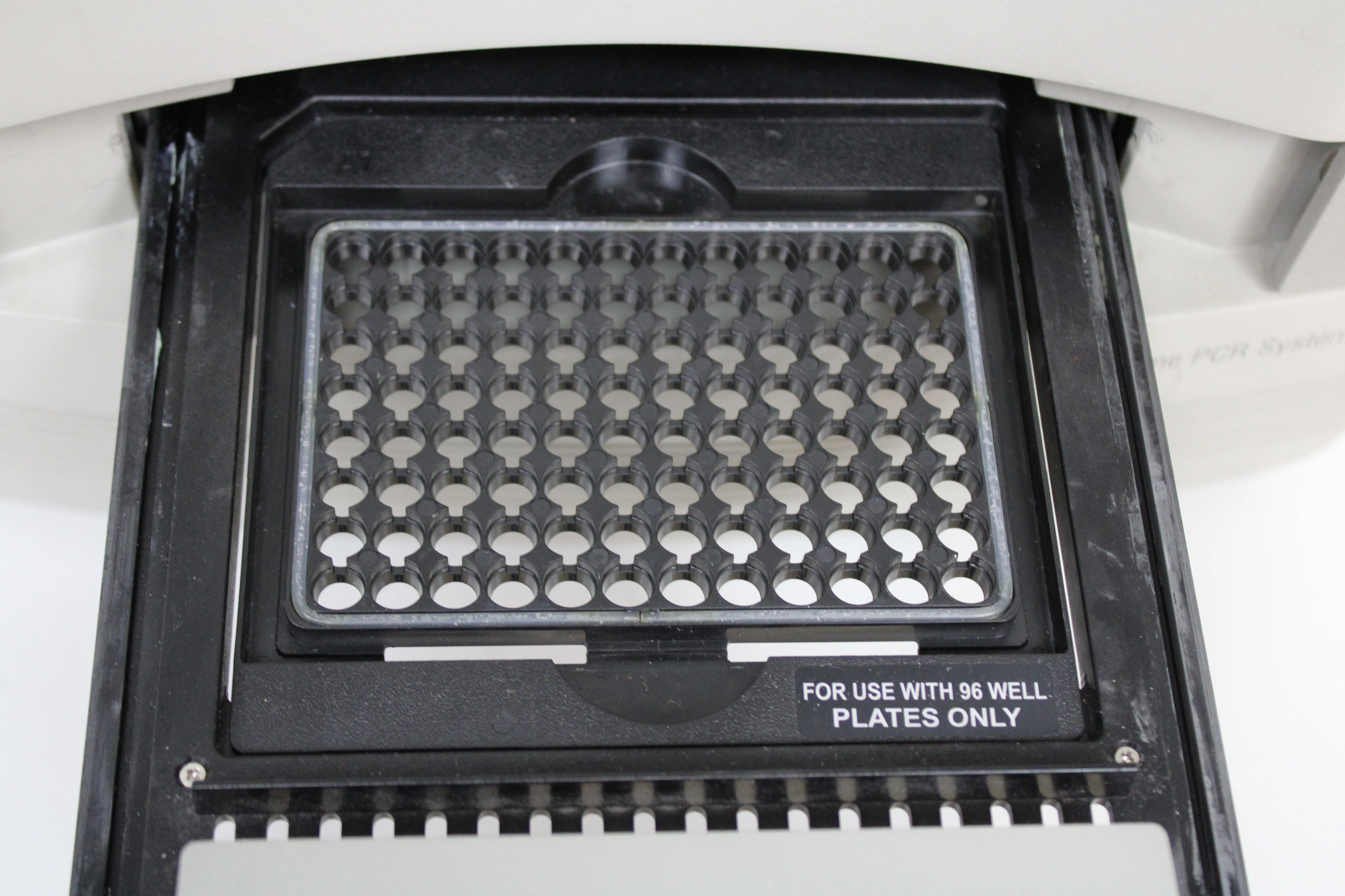 Applied Biosystems Real-Time PCR System 7300